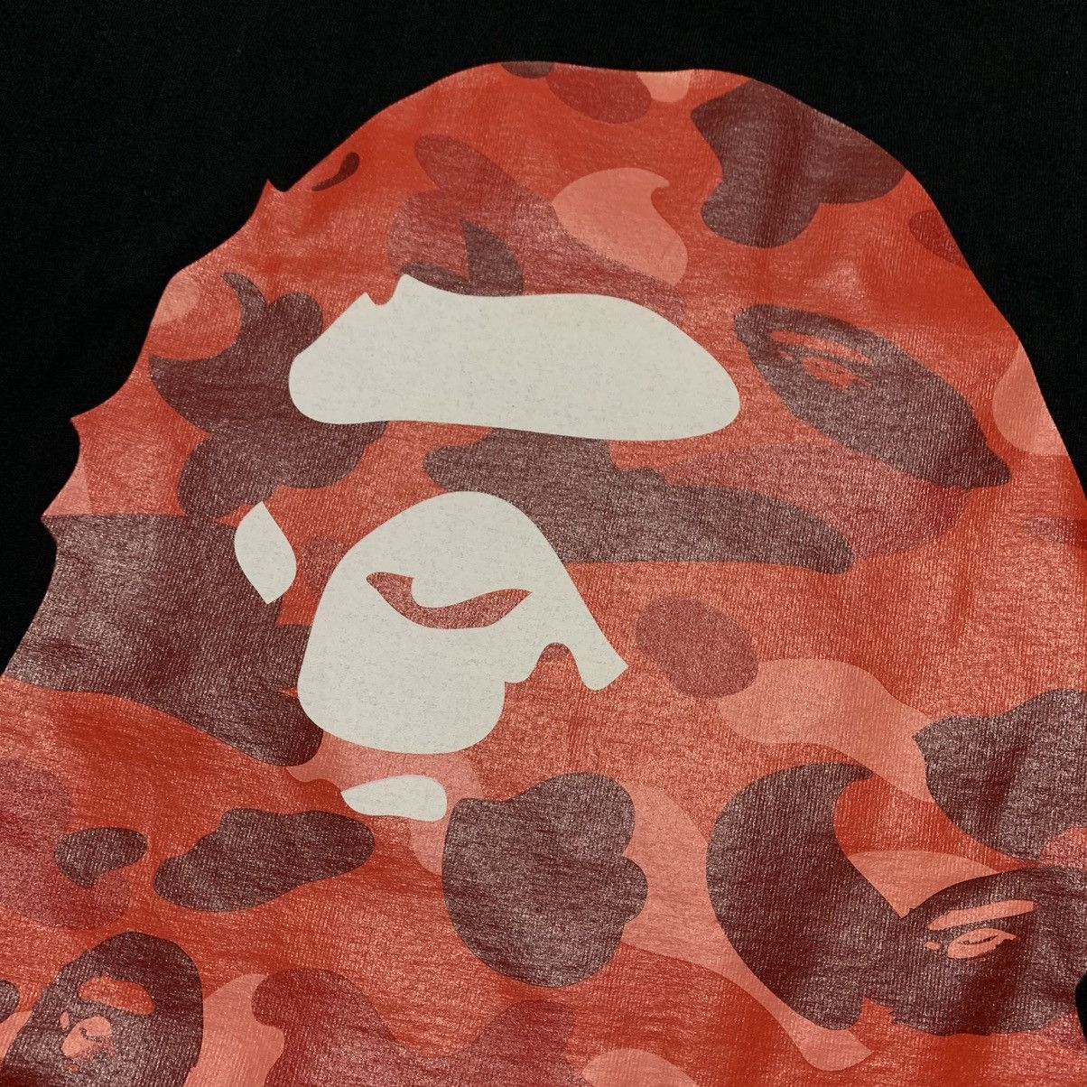 Bape Bape Medium Big Ape Head Red Camo Black Tee A Bathing Ape Size US M / EU 48-50 / 2 - 4 Thumbnail