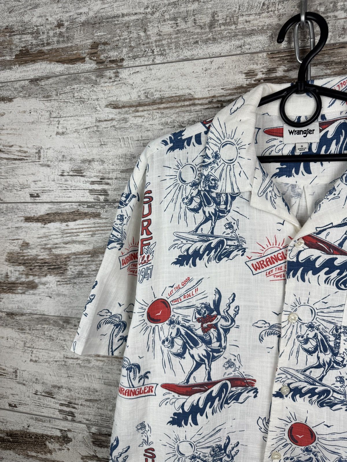 Wrangler Mens Vintage Wrangler Hawaiian shirts crazy monogram tee Size US S / EU 44-46 / 1 - 3 Thumbnail