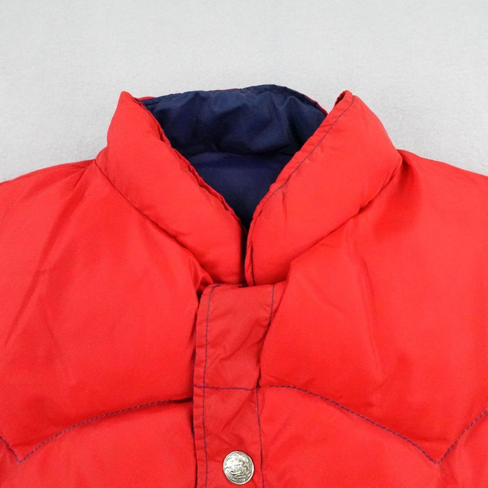 Vintage VINTAGE Miller Vest Mens Small Blue Red Reversible Puffer Gilet Down Western Size US S / EU 44-46 / 1 - 7 Thumbnail