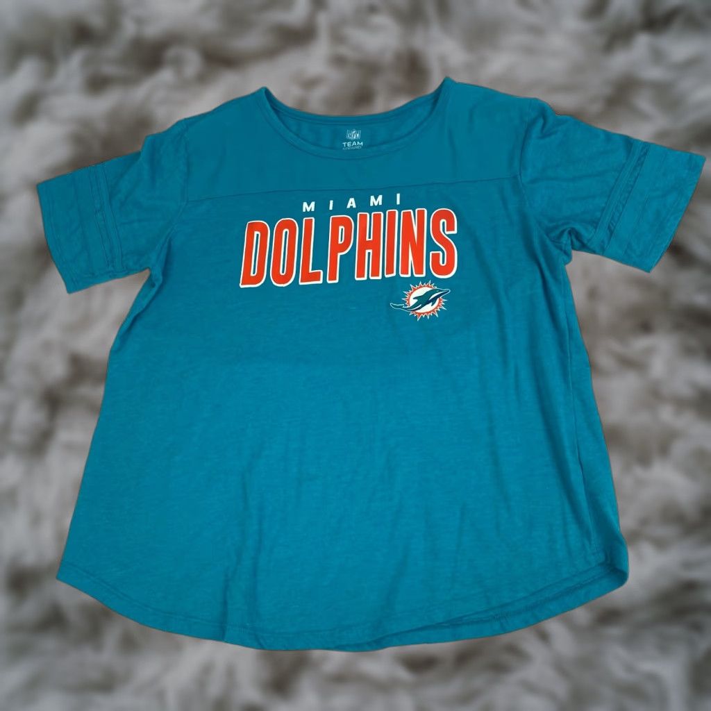 NFL VINTAGE NFL Miami Dolphins Women T-Shirt XL Crew Neck Short Sleeve Graphic Print Size XL / US 12-14 / IT 48-50 - 1 Thumbnail