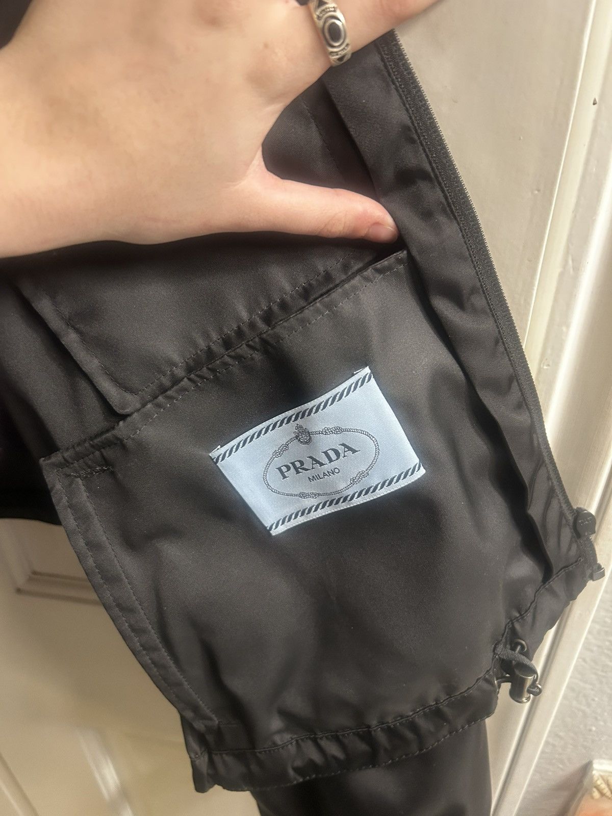Prada prada black re-nylon cropped jacket Size S / US 4 / IT 40 - 3 Thumbnail