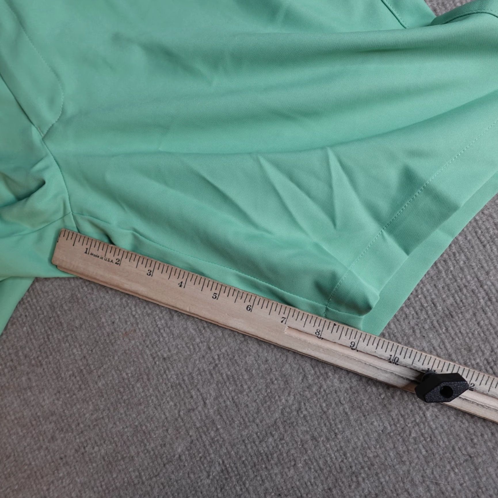 Peter Millar Peter Millar Shorts 35 Green Solid Performance 9" EB82 Mens Athletic Golf Size US 35 - 6 Thumbnail