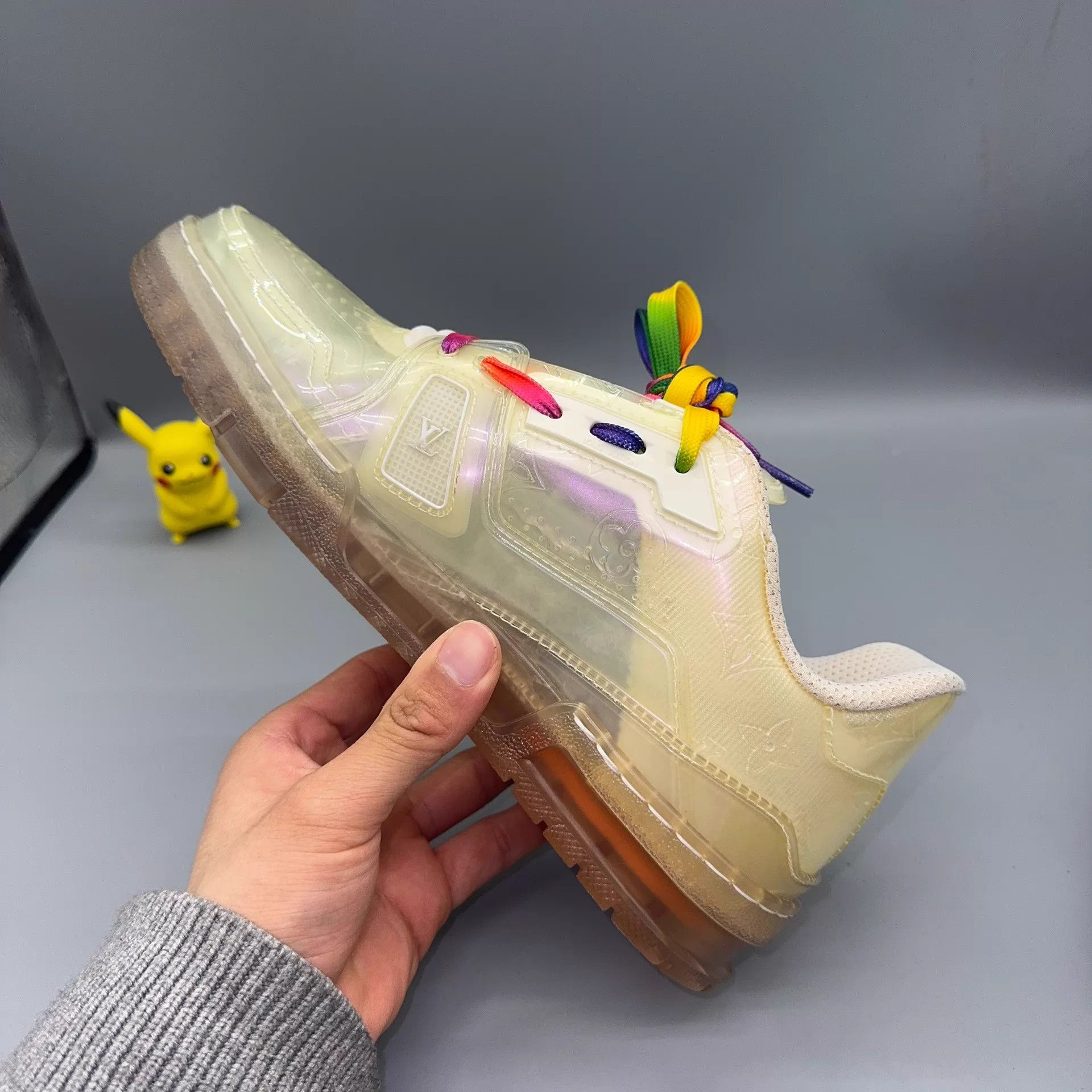 Louis Vuitton LOUIS VUITTON Trainer Transparent Logo White Size US 7.5 / EU 40-41 - 8 Thumbnail