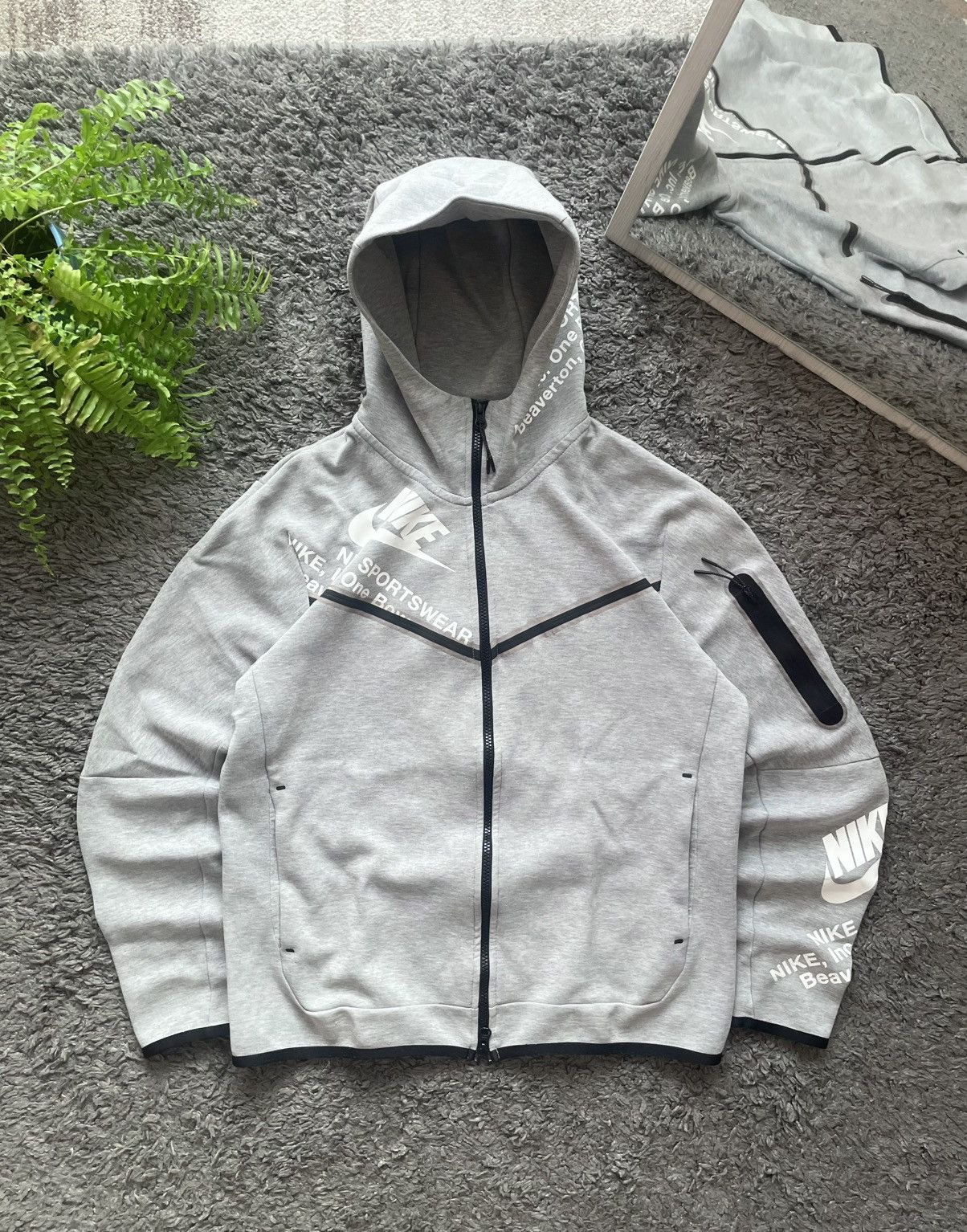Nike × Vintage Nike Tech-Fleece Zip-Hoodie Streetwear Drill Big Logo Swoosh Size US M / EU 48-50 / 2 - 1 Thumbnail