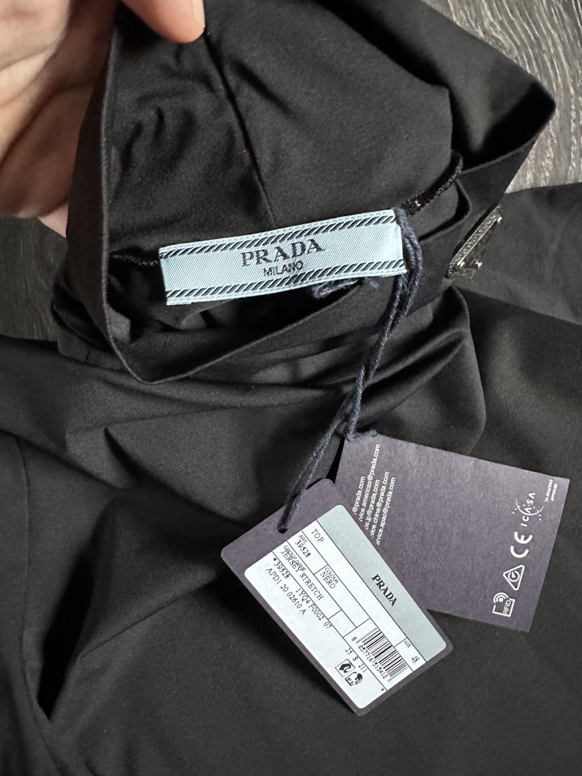 Prada prada womens turtleneck with triangle logo Size L / US 10 / IT 46 - 3 Thumbnail