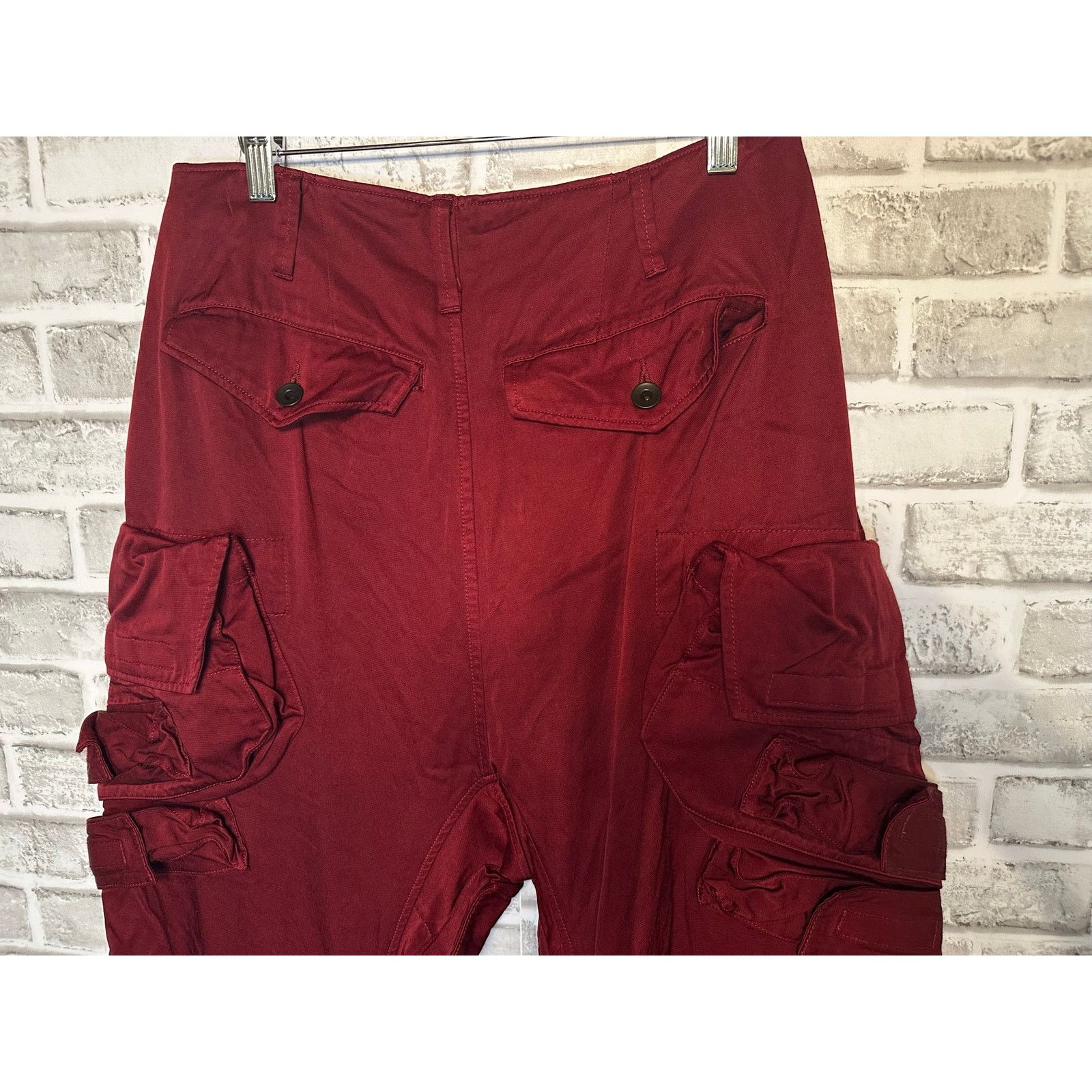 Julius FW23 Elytra Red Gasmask Cargo Pants size 1 Tatsuro Horikawa Size US 34 / EU 50 - 9 Thumbnail