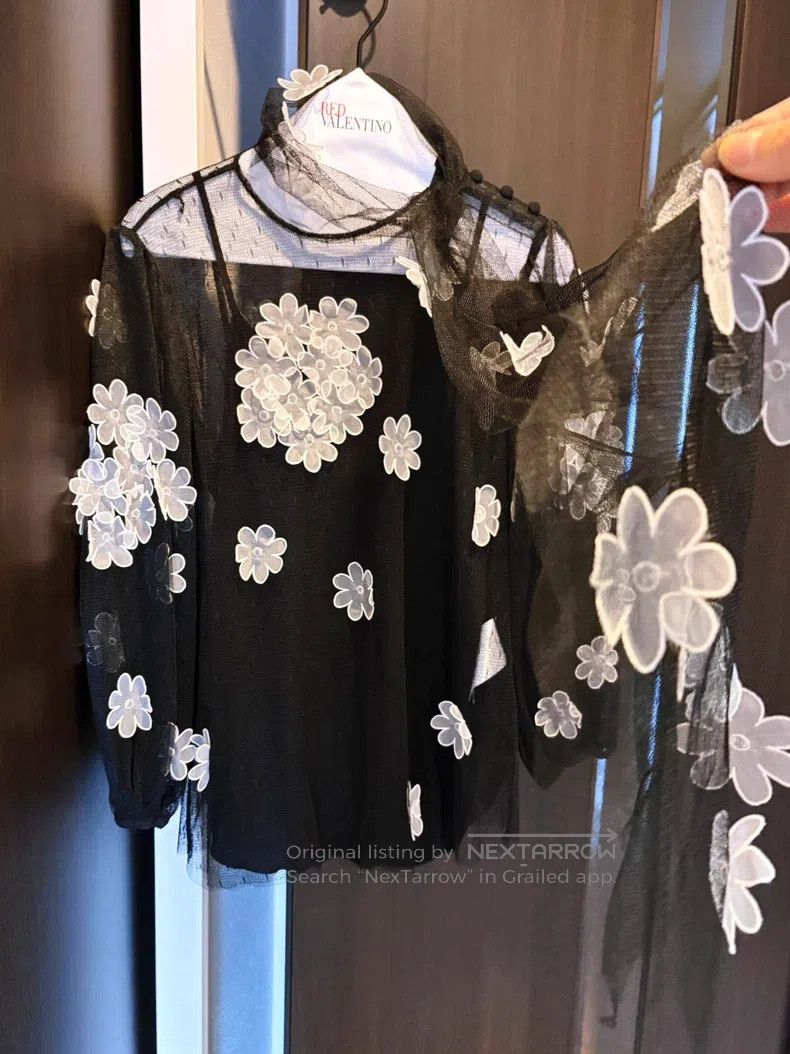 Valentino Valentino Lace mesh appliqué streamer top Size XS / US 0-2 / IT 36-38 - 9 Thumbnail