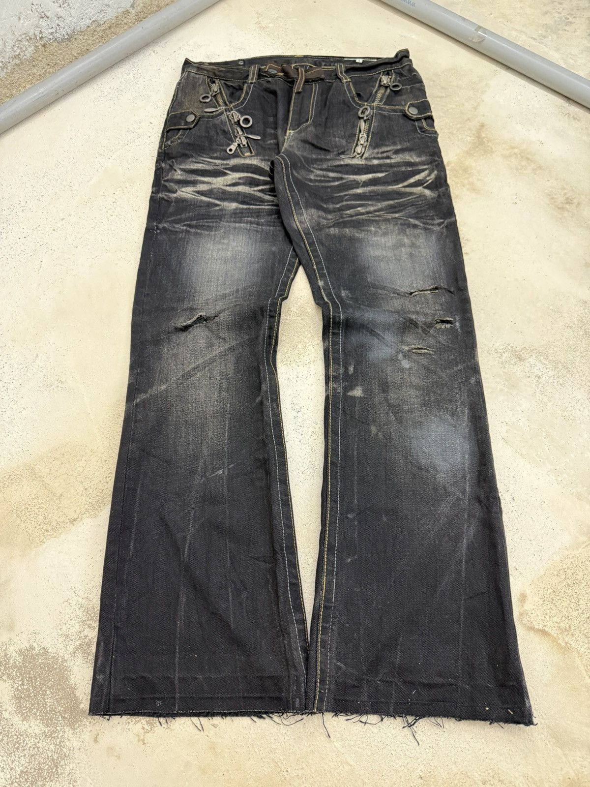 semantic design gimmick zip flare denim