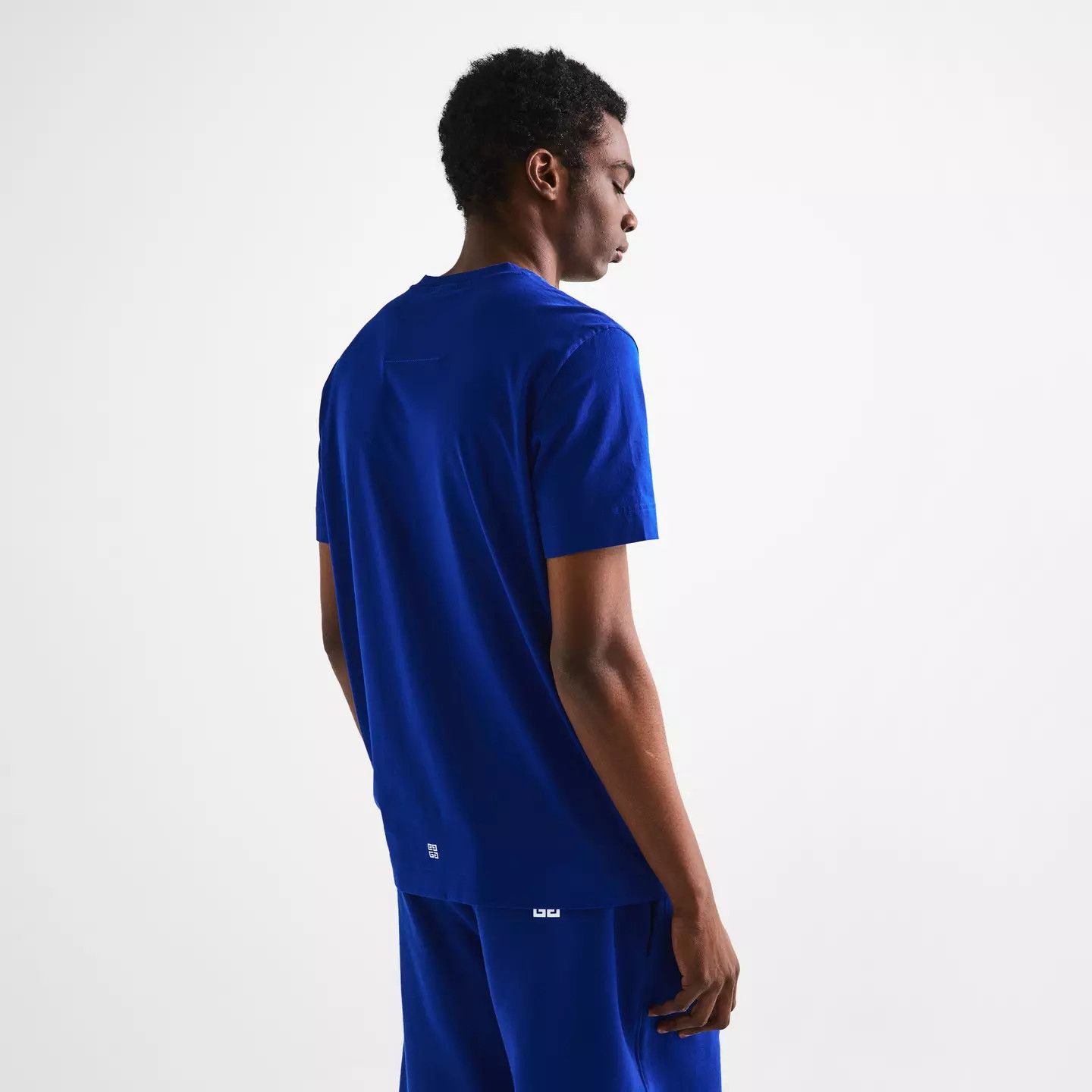 Givenchy o1w1db10426 Slim Fit T-Shirt in Blue Size US XS / EU 42 / 0 - 3 Thumbnail