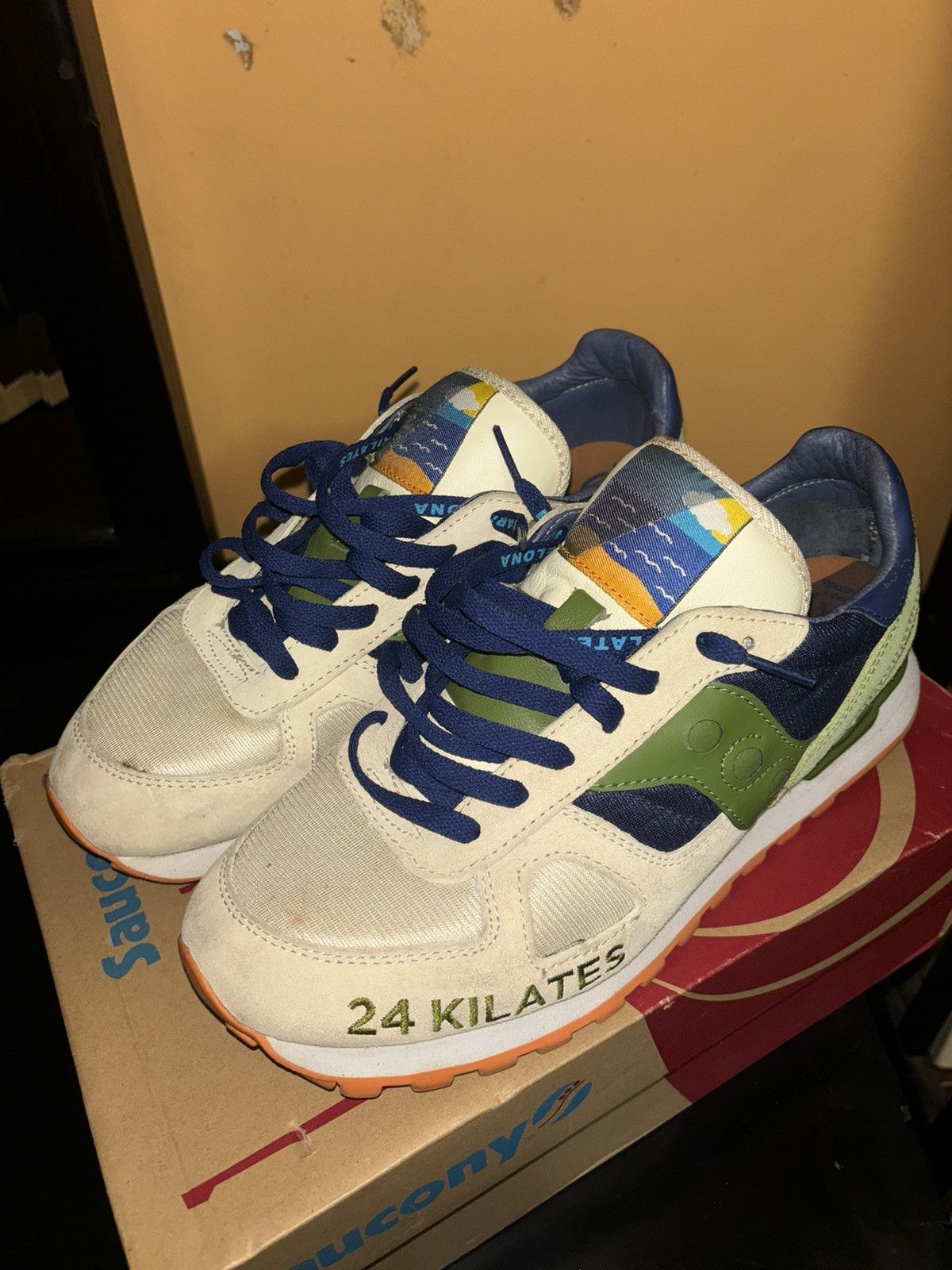 Saucony Saucony 24 Kilates Edition *RARE* Size US 9 / EU 42 - 4 Thumbnail