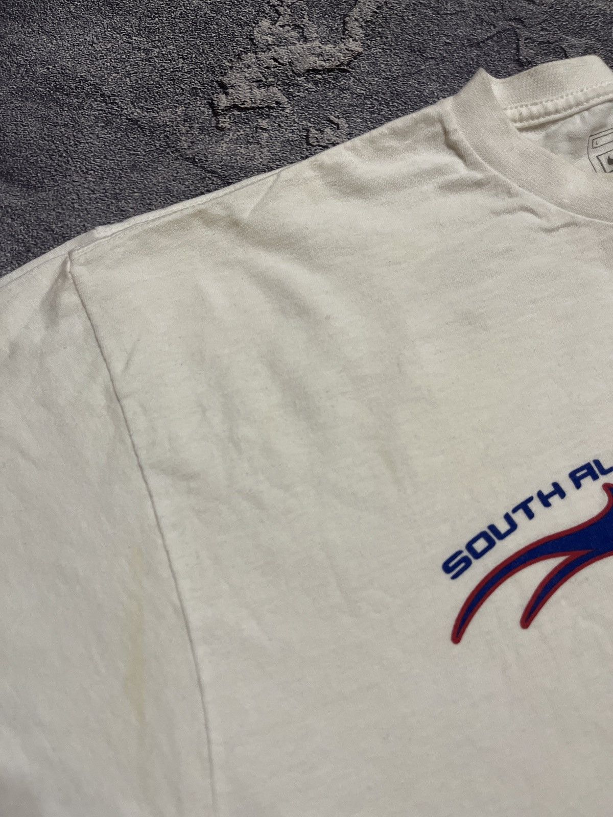 Nike × Vintage 90s Nike Swoosh Vintage Y2K Jaguar T-Shirt Size US L / EU 52-54 / 3 - 6 Thumbnail