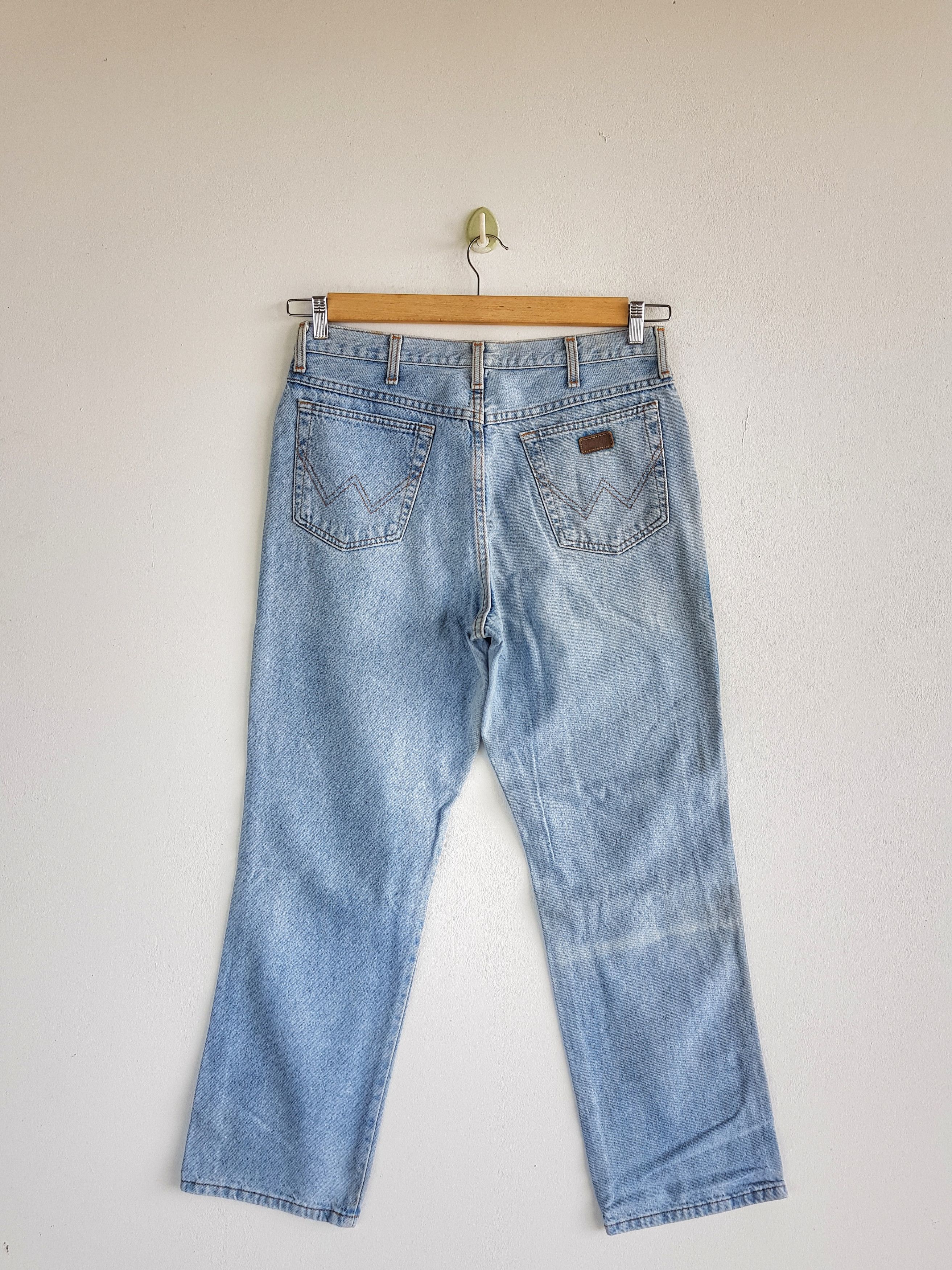 Vintage Vintage Wrangler Light Wash Jeans Wrangler Sun Faded Denim Size US 32 / EU 48 - 2 Thumbnail