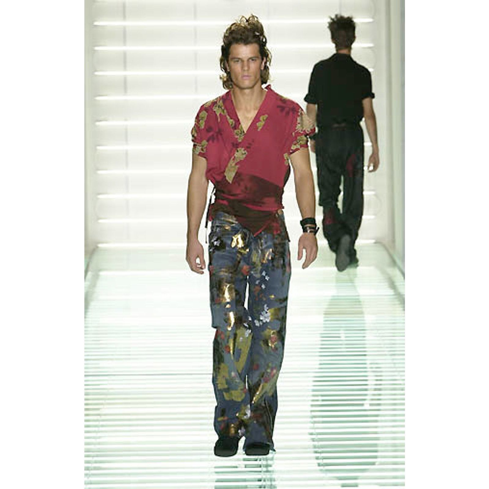 Gucci SS2001 Gucci by Tom Ford Chrysanthemum silk shirt Size US M / EU 48-50 / 2 - 2 Thumbnail