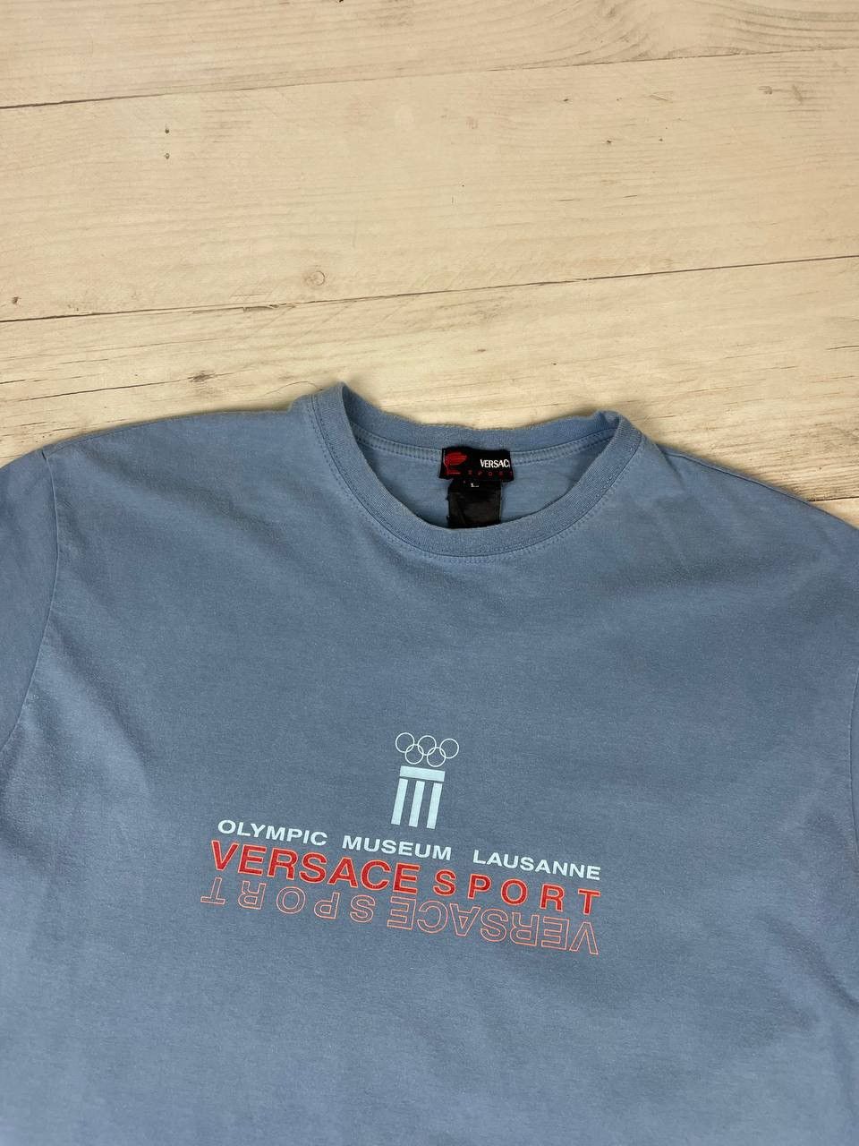 Versace Vintage Versace Sport Olympic Museum Lausanne T Shirt 90s Size US L / EU 52-54 / 3 - 2 Thumbnail