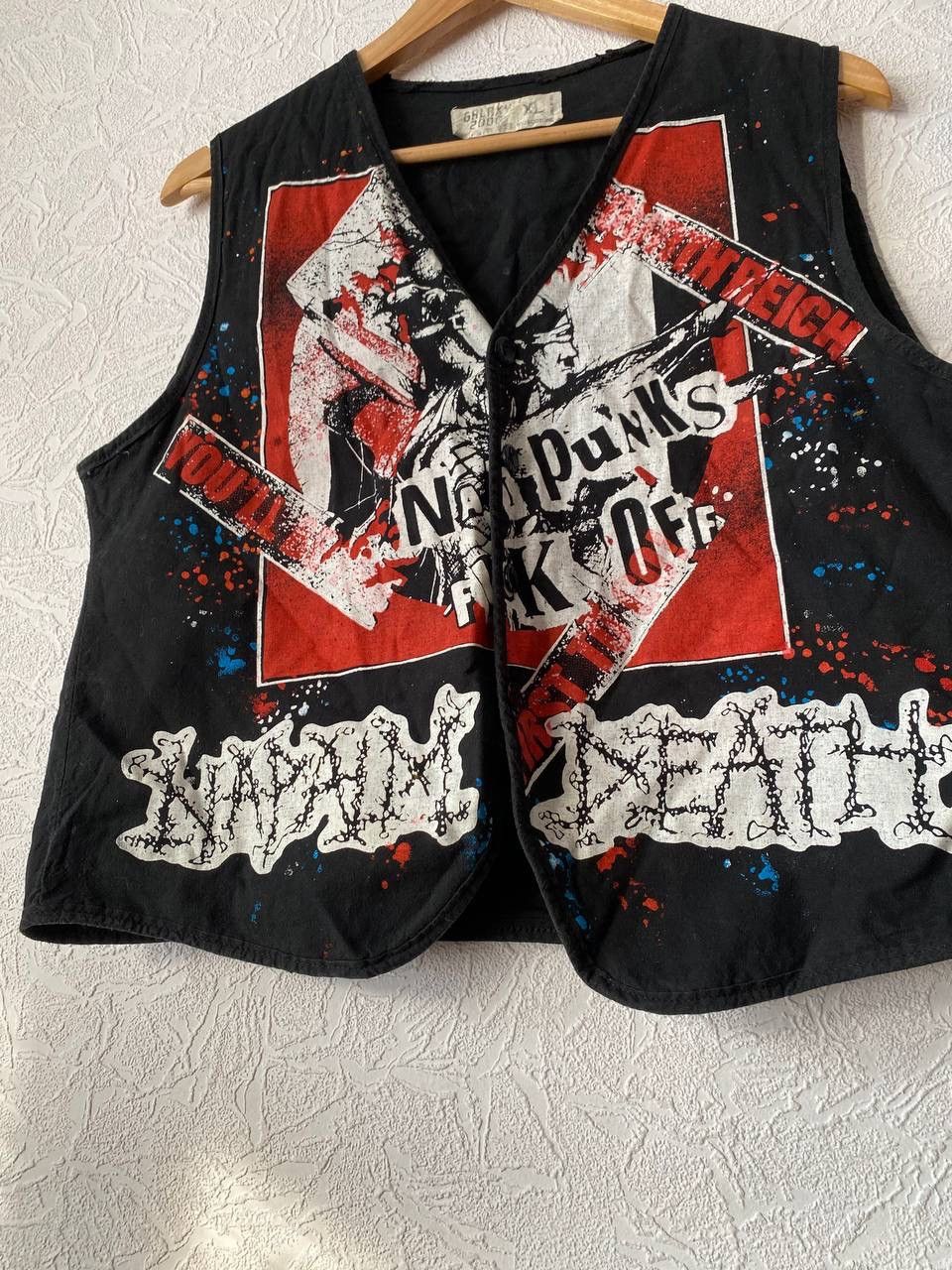 Band Tees Napalm Death Nazi Punks Fuck Off vintage vest 1994 euro tour Size US XL / EU 56 / 4 - 9 Thumbnail