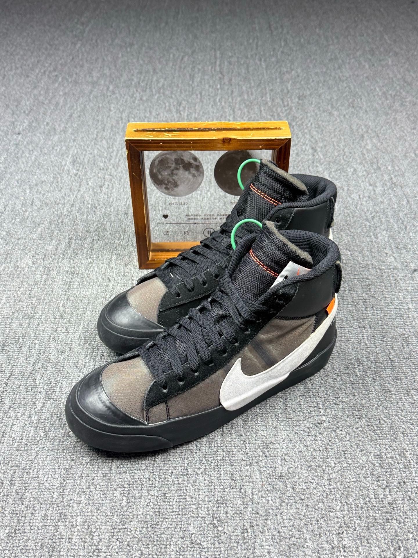 Nike Nike BLAZER Black Lowtop Sneakers 8 Men Size US 8 / EU 41 - 1 Thumbnail