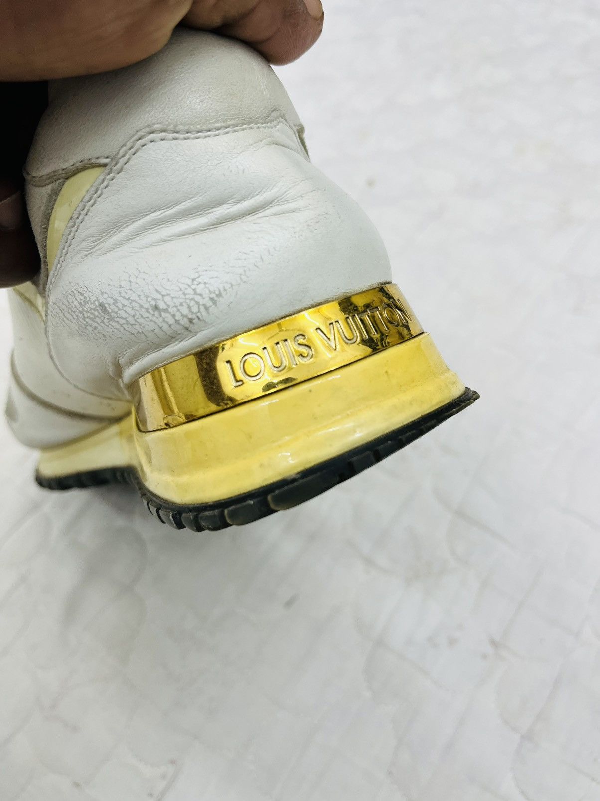 Louis Vuitton LOUIS VUITTON RUNAWAY LEATHER TRAINERS Size US 6 / IT 36 - 8 Thumbnail