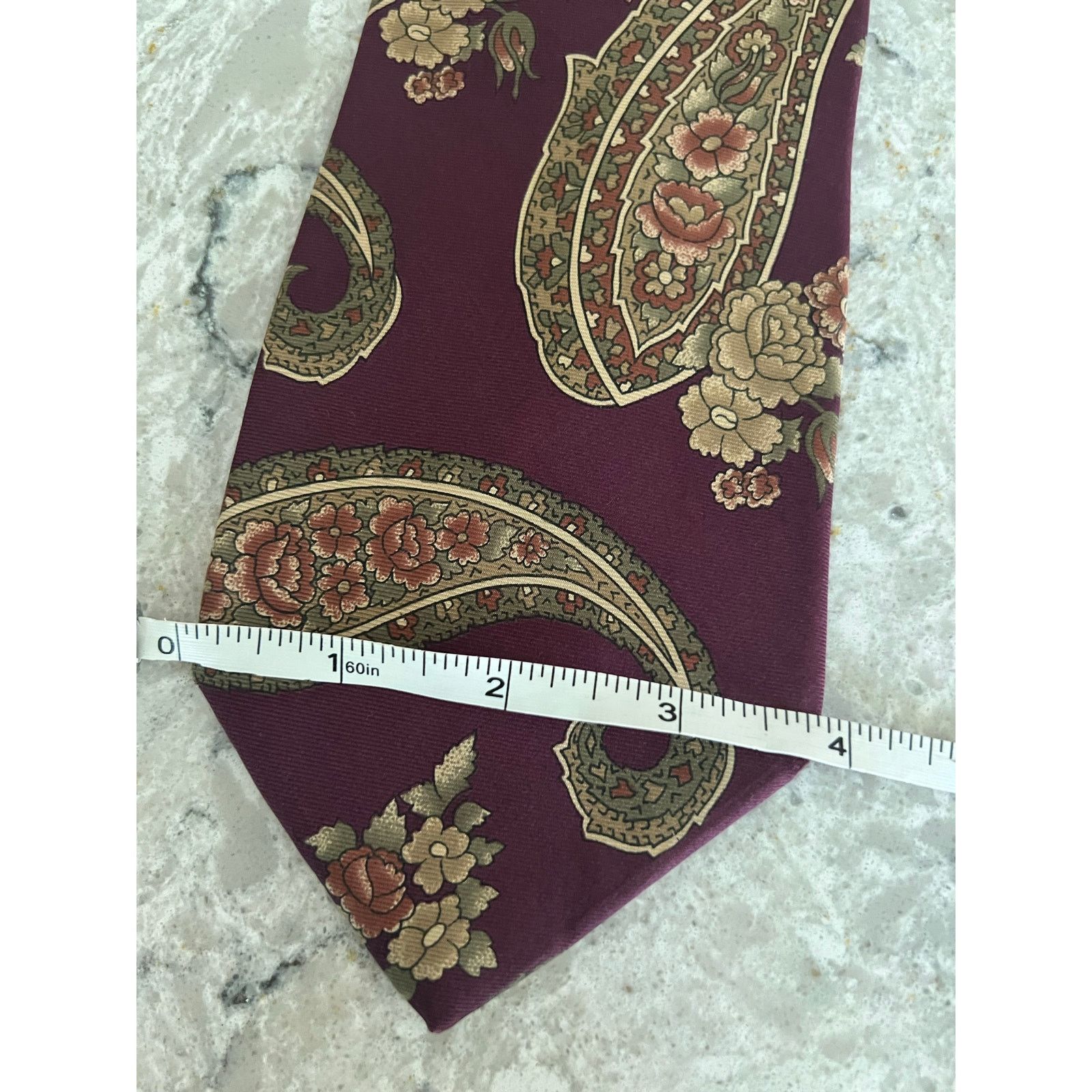 Bill Blass Bill Blass Men's 100% Silk Neck Tie Magenta Gold Paisley JJ Size ONE SIZE - 7 Thumbnail