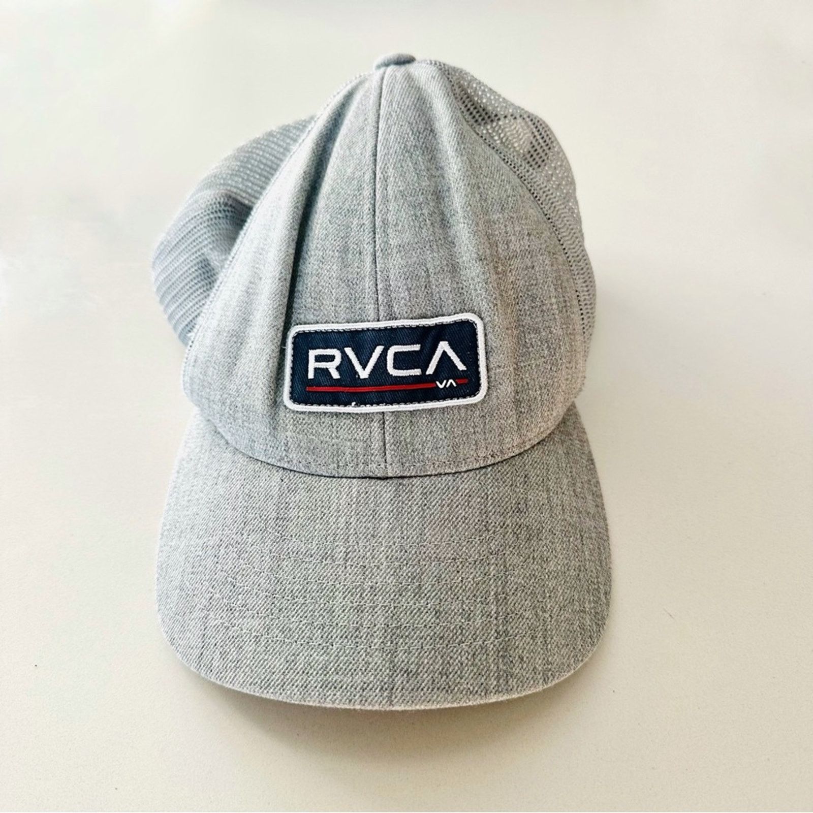 RVCA MENS RVCA Silver Grey Mesh Trucker Black Logo Snap Back Hat Size ONE SIZE - 4 Thumbnail