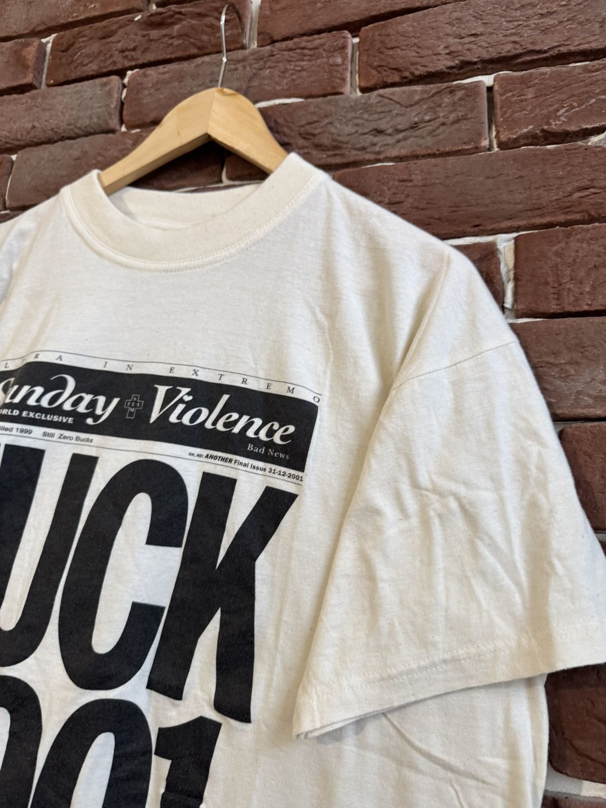 Seditionaries 00s Vintage Sunday Violence Newspaper Tee Humor Art Y2K L Size US L / EU 52-54 / 3 - 5 Thumbnail