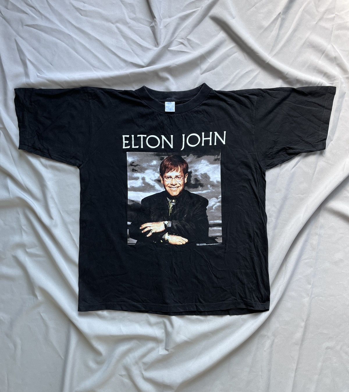 Band Tees ELTON JOHN 1994 Vintage Tour T-shirt Size US XL / EU 56 / 4 - 1 Thumbnail