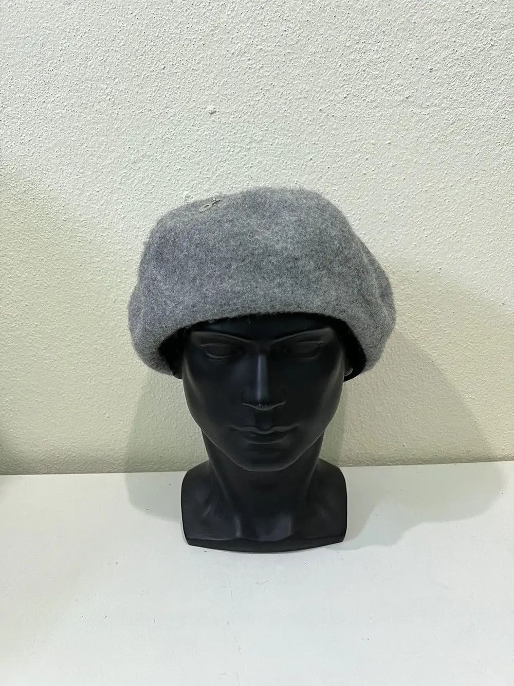 Japanese Brand × Seditionaries Japanese Brand Seditionaries Gothic Zipper Beret Hat Size ONE SIZE - 2 Thumbnail