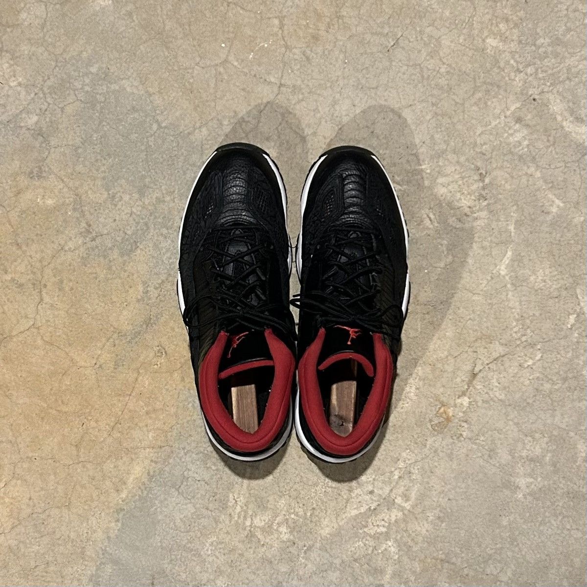 Air Jordan 11 Retro Low IE Black Varsity Red 2011 US 11.5