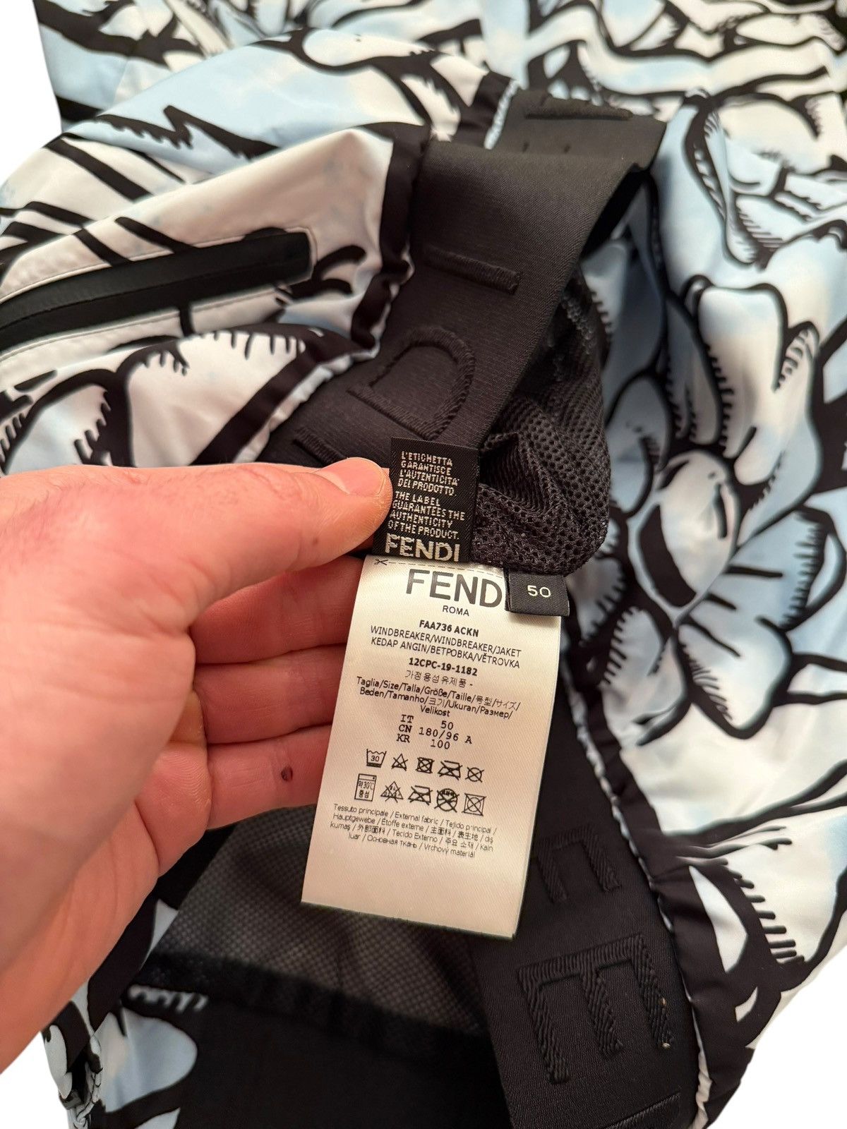 Fendi x Joshua Vides Sketch Flowers Windbreaker Size US M / EU 48-50 / 2 - 11 Thumbnail