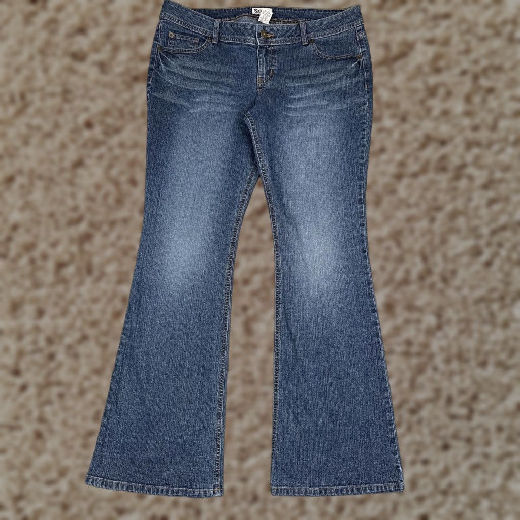 Vintage SO Juniors Bootcut Jeans 15S Blue Medium Wash Mid Rise Embroidered 34x32 Womens Denim Size 36" / US 14 / IT 50 - 1 Thumbnail