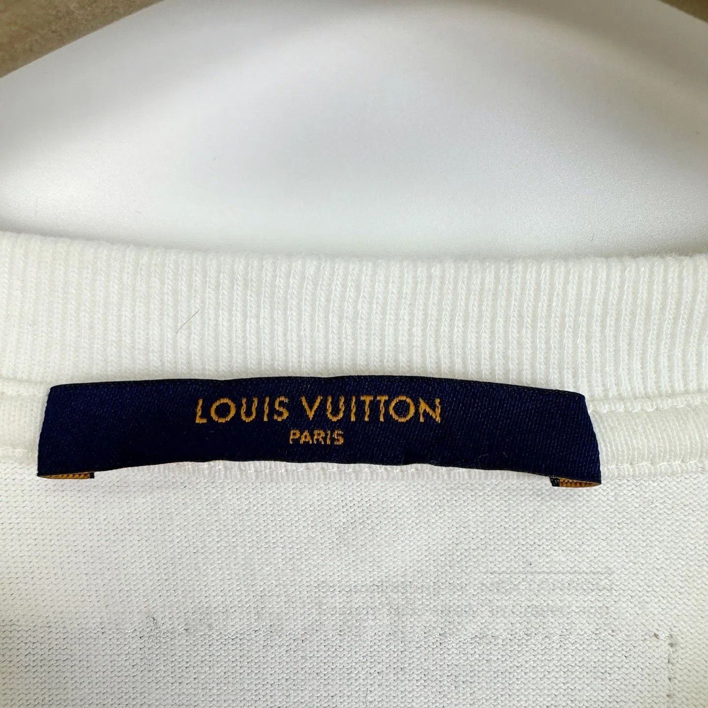Louis Vuitton LV White Letter Print Crewneck T-shirt. Size US L / EU 52-54 / 3 - 4 Thumbnail