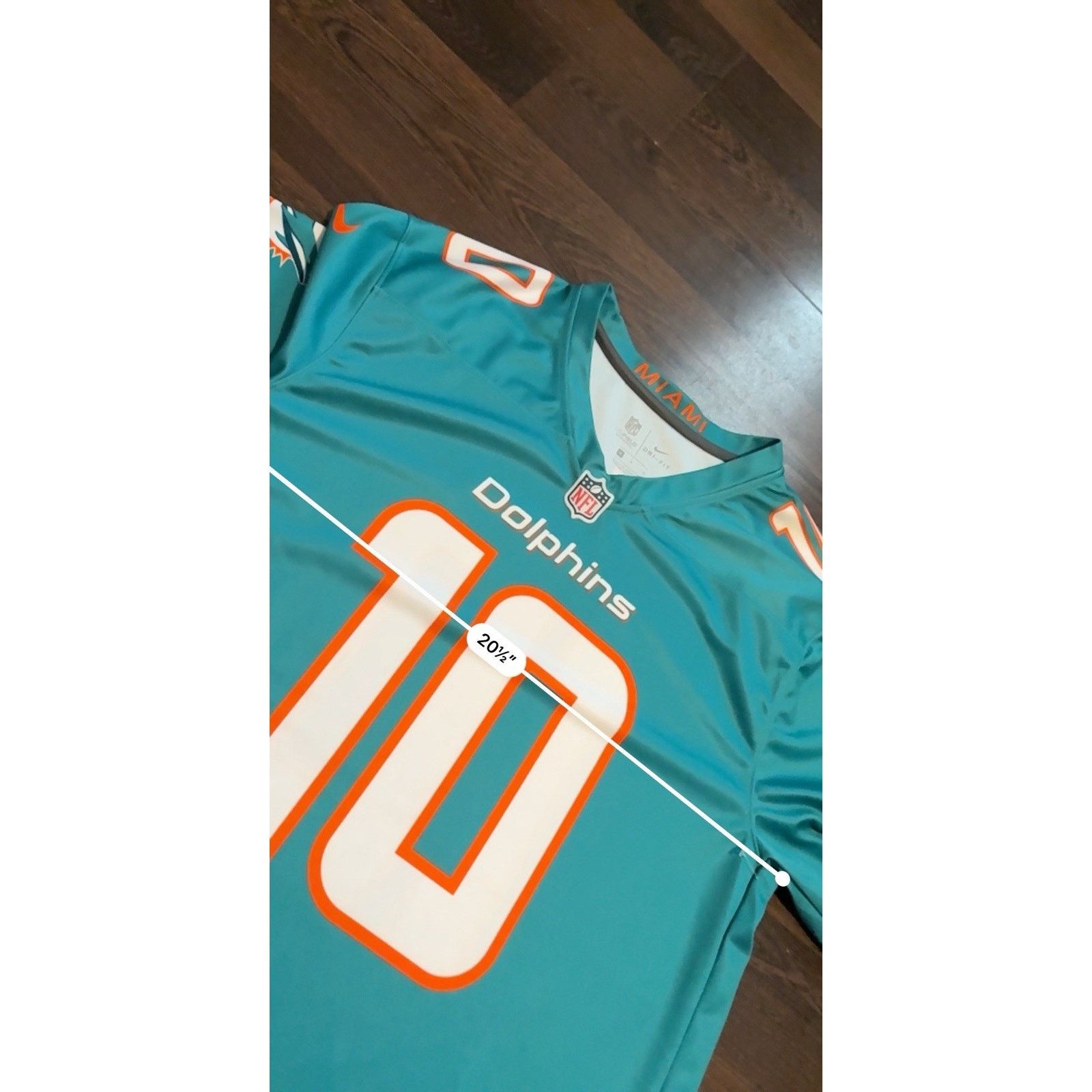 Nike NFL XL Men’s #10 Tyreek Hill Miami Dolphins Game Jersey