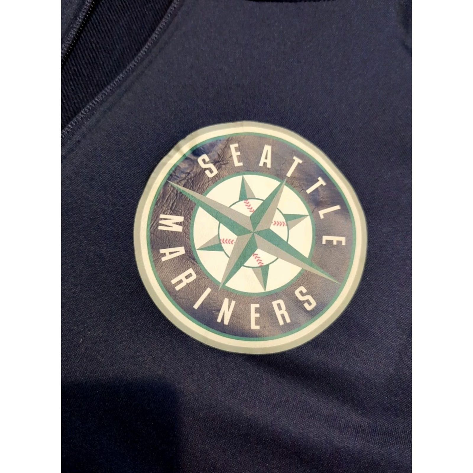 Under Armour Under Armour Command Short Sleeve Hoodie Jacket Baseball Seattle Mariners Men XL blue logo 4 Zip Open pockets 1/4 Zip Used: No Size US XL / EU 56 / 4 - 6 Thumbnail
