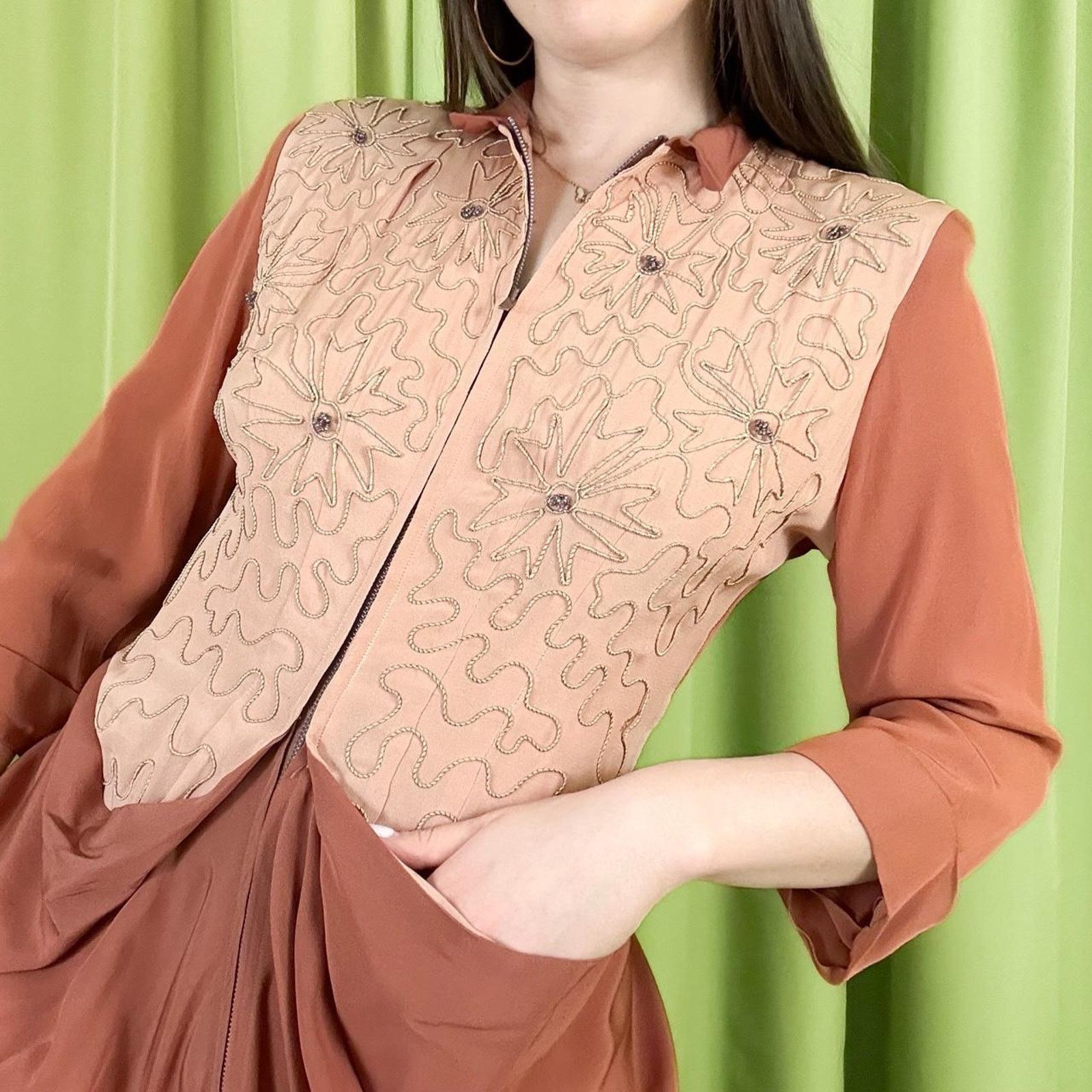 Vintage 40s Vintage Burnt Orange Midi Wiggle Dress Floral Embroidery Size M / US 6-8 / IT 42-44 - 2 Thumbnail
