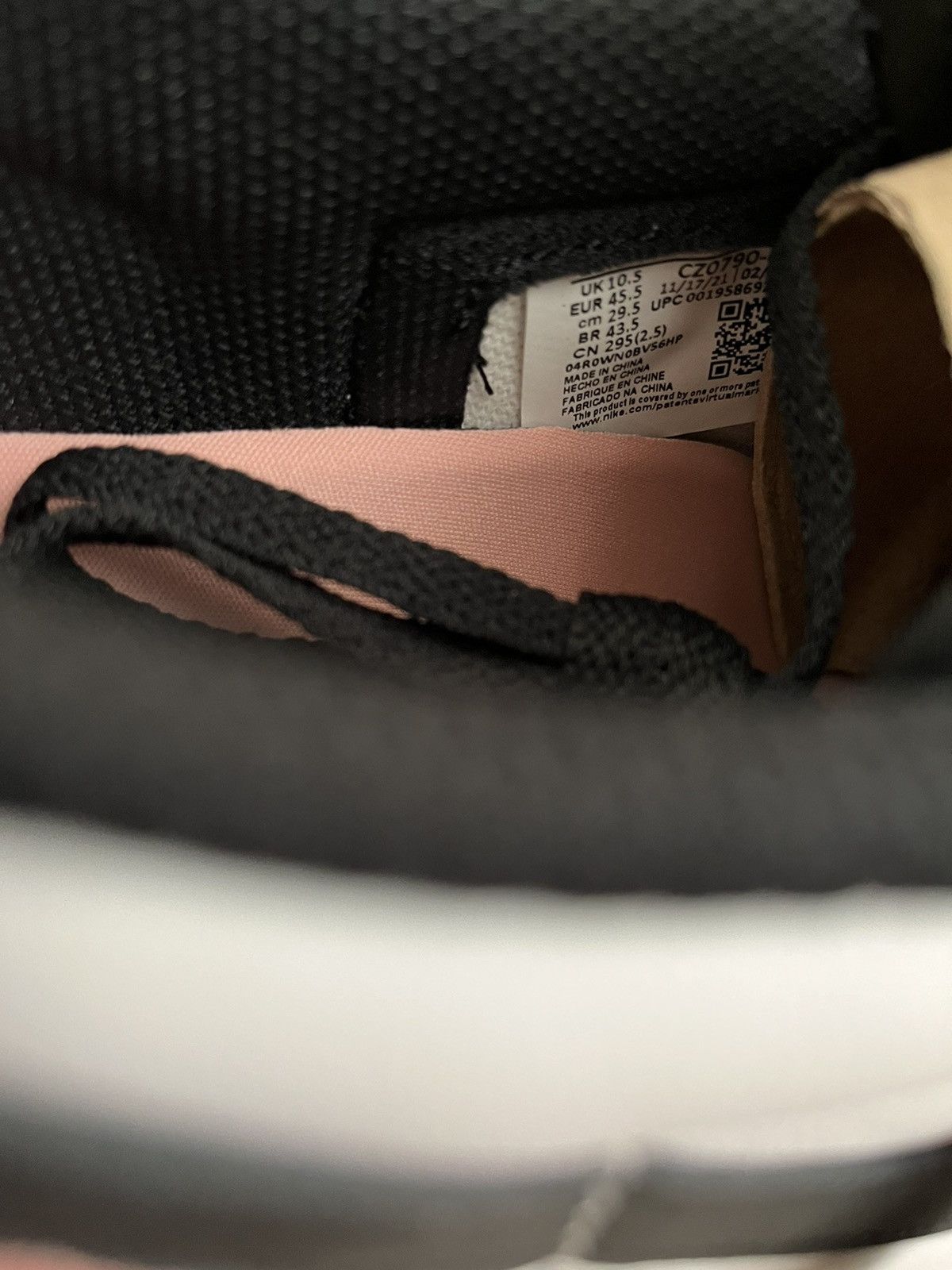 Jordan Brand Nike Jordan 1 Low Bleached Coral Size US 11.5 / EU 44-45 - 8 Thumbnail