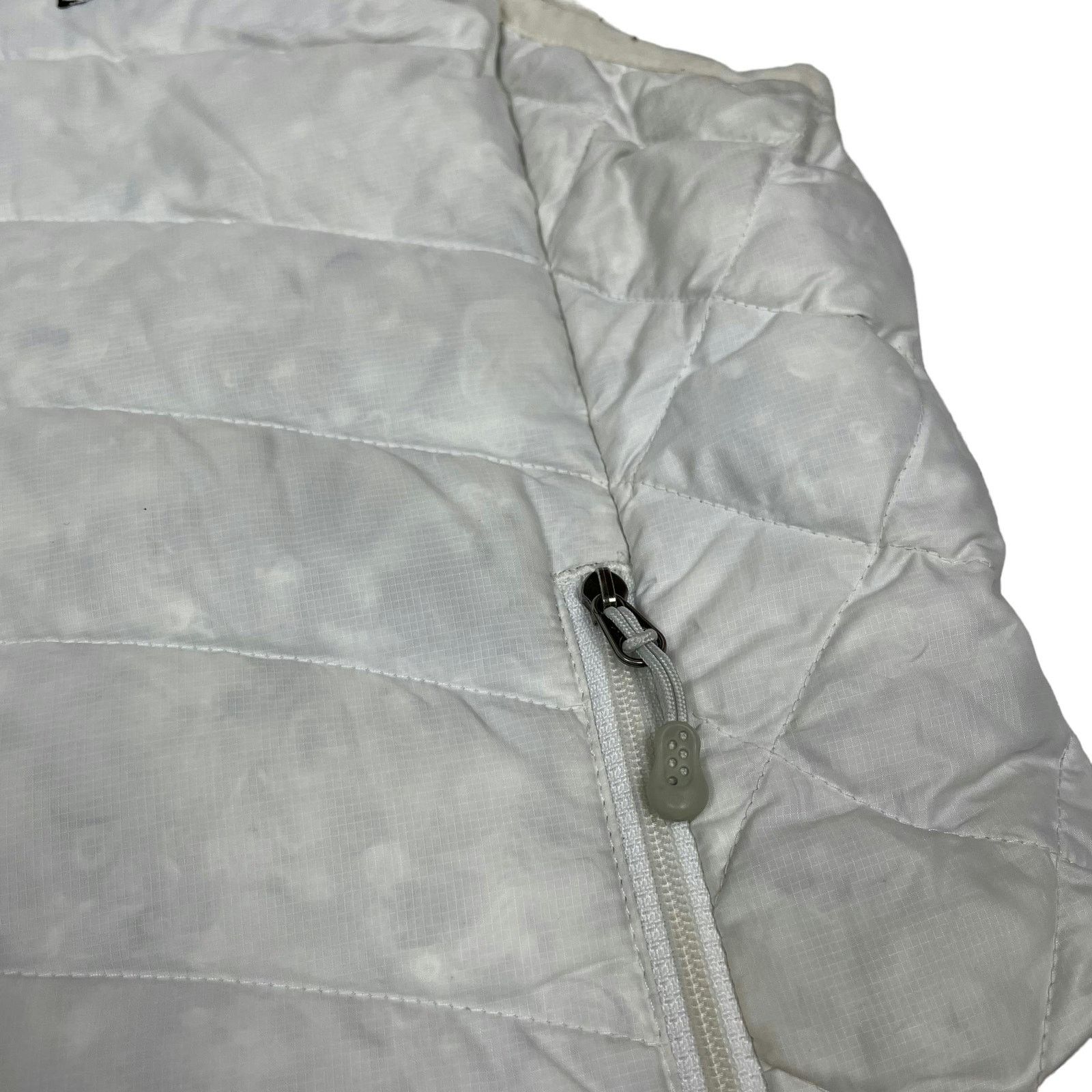 Patagonia Patagonia Women's White Full Zip Outdoor Puffer Vest XS Size XS / US 0-2 / IT 36-38 - 5 Thumbnail