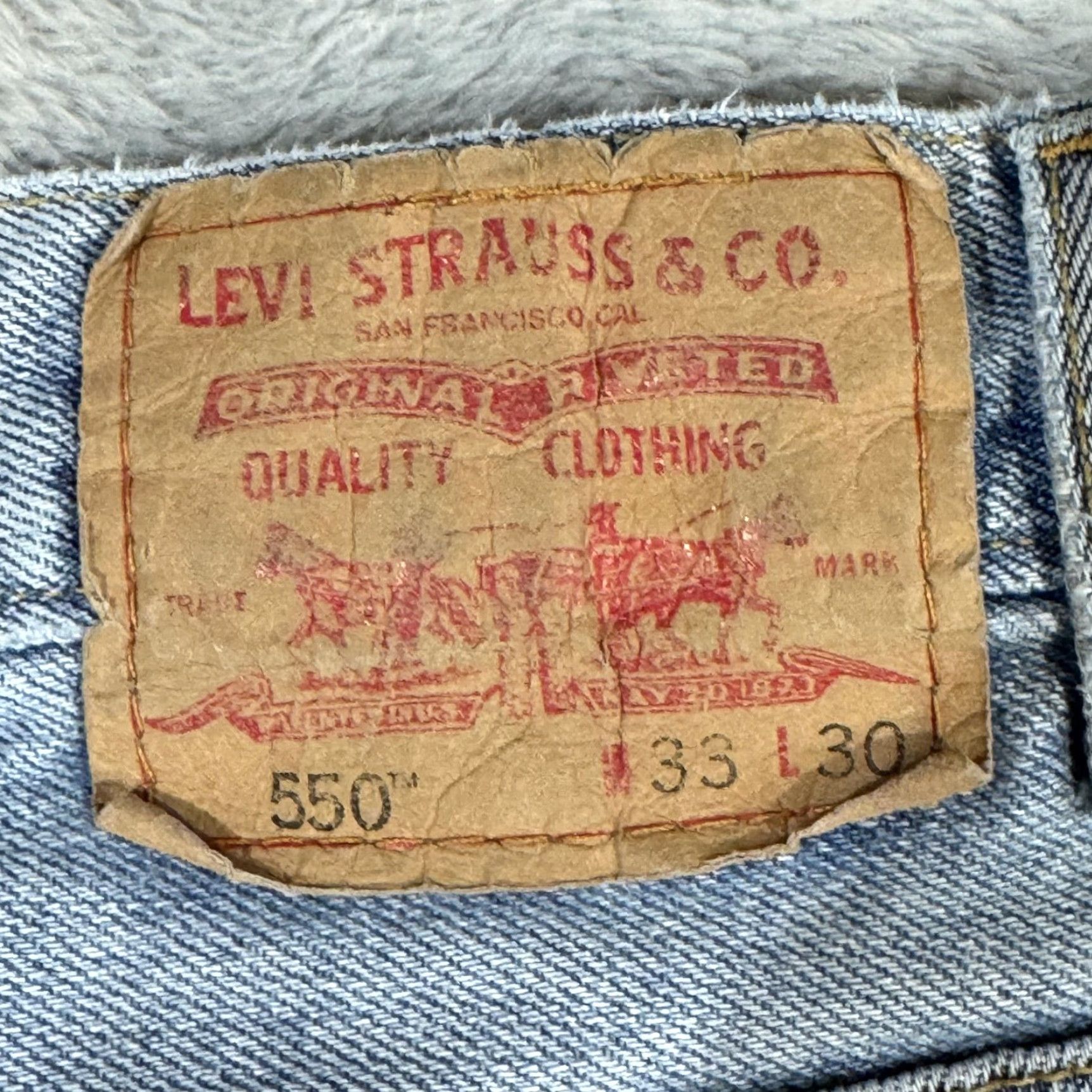 Levi's VINTAGE Levi's 550 Jeans Mens 33x30 Relaxed Fit Tapered Leg Denim Blue Size US 33 - 4 Thumbnail