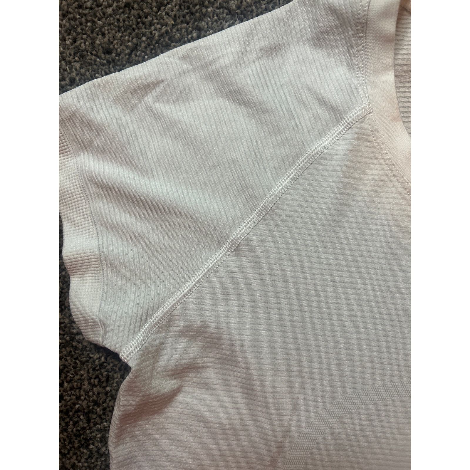 Lululemon Lululemon women’s white top size 10 Size L / US 10 / IT 46 - 2 Thumbnail