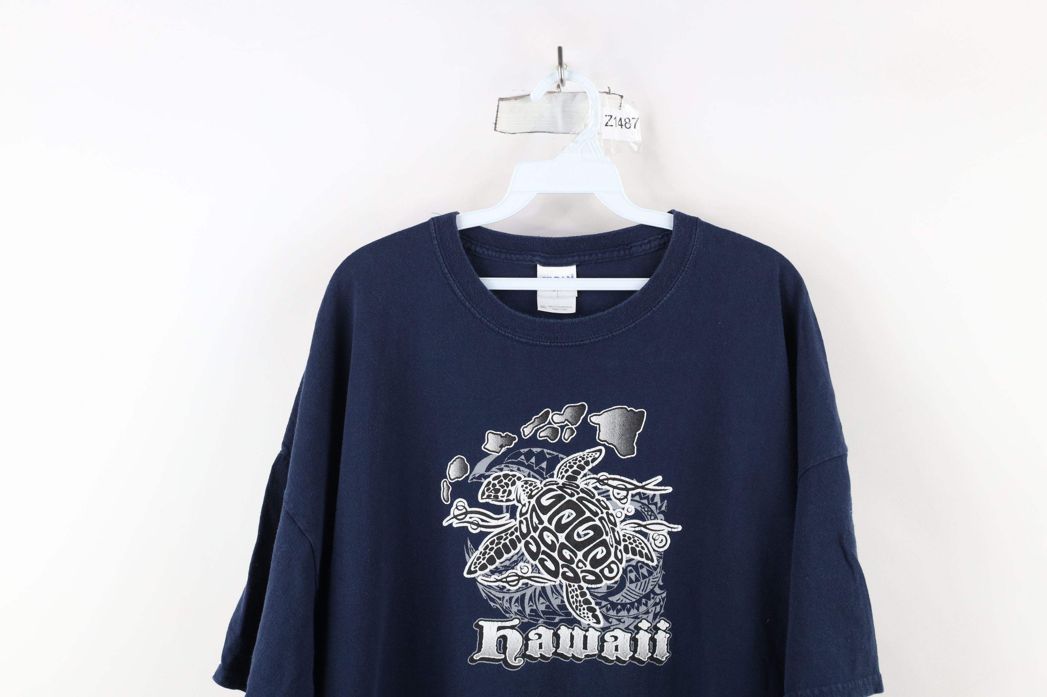 Vintage Vintage 90s Y2K Streetwear Tribal Hawaii Sea Turtle T-Shirt Size US XXL / EU 58 / 5 - 2 Thumbnail