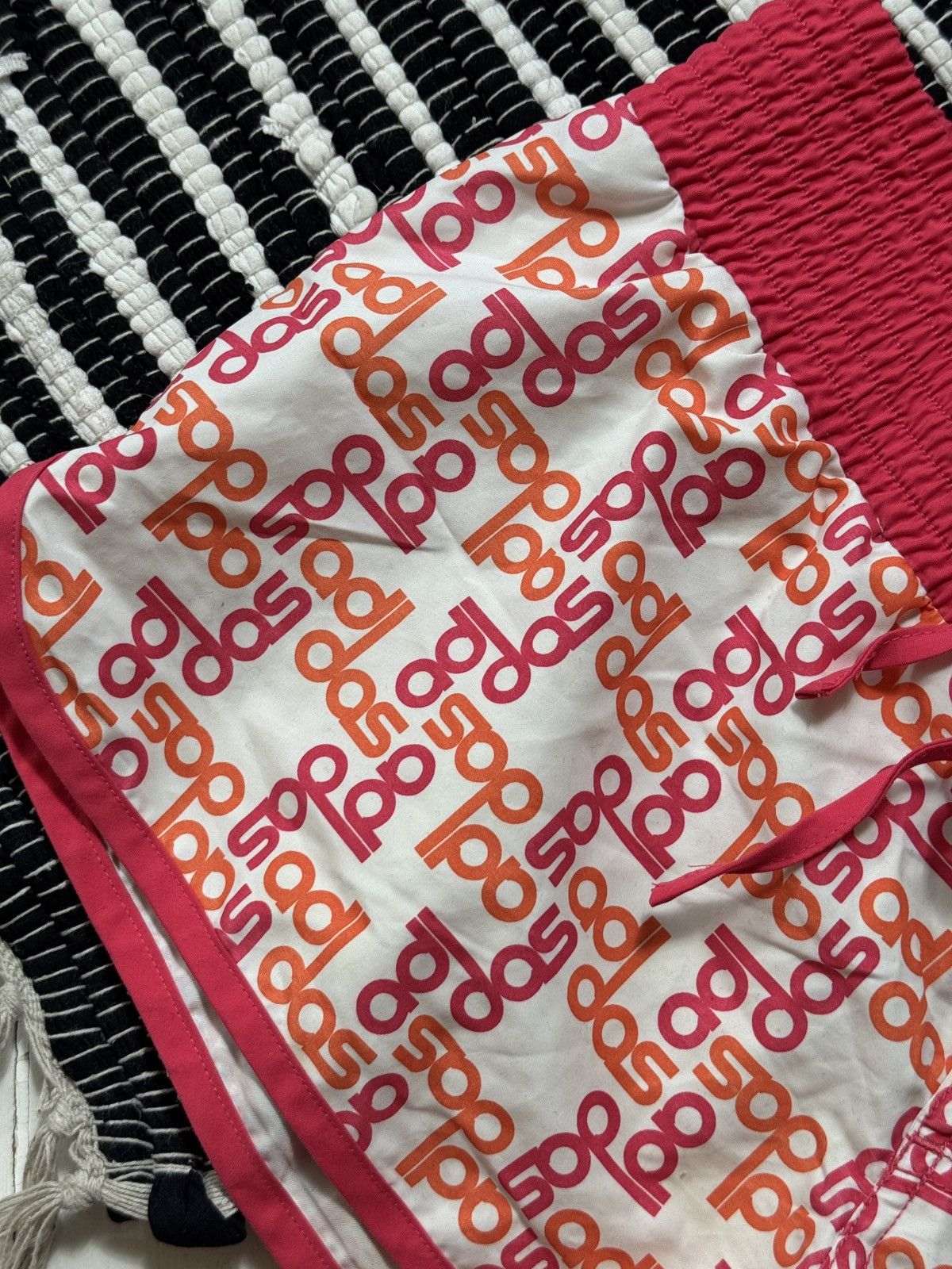Adidas VINTAGE ADIDAS MONOGRAM MINI SHORTS Size 28" / US 6 / IT 42 - 3 Thumbnail