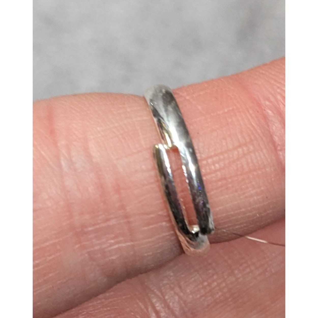 Other Simple Black Gemmed Silver Tone Ring Adjustable Size 6 1/2 Size ONE SIZE - 9 Thumbnail