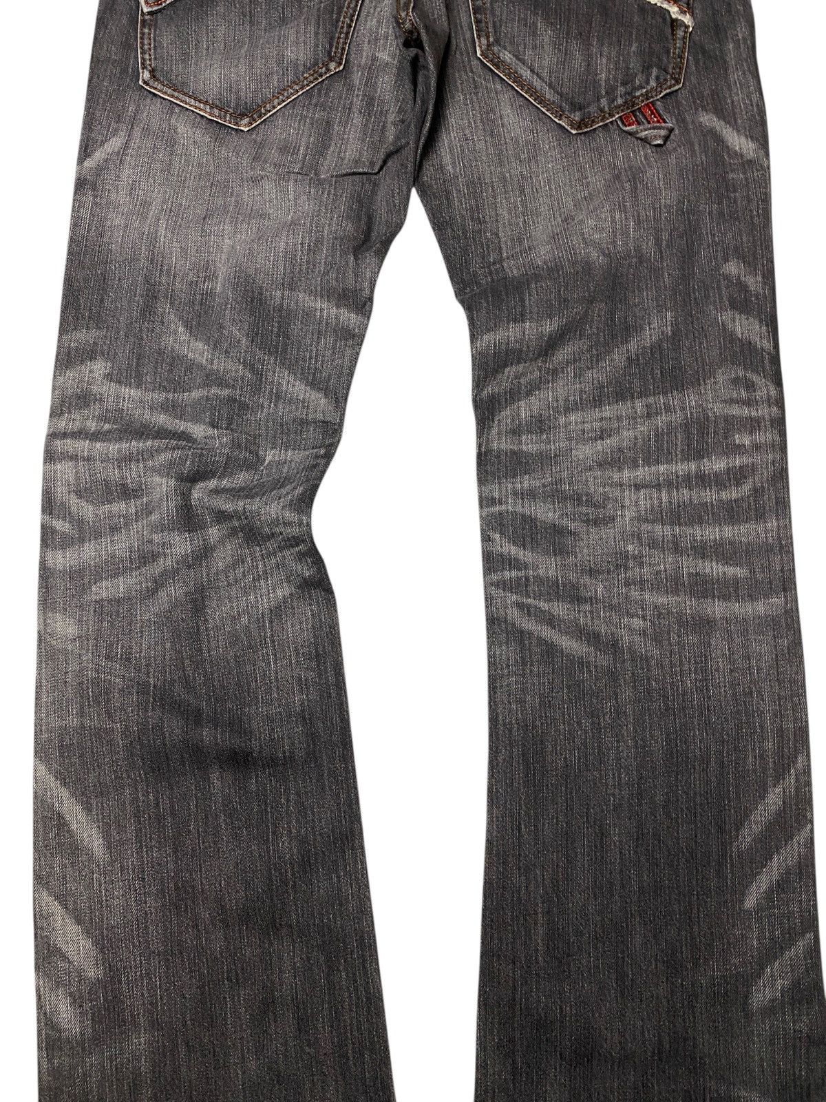 Le Grande Bleu (L.G.B.) 2000's Rush Hour Seawash Clawmark Flared Jeans Size US 30 / EU 46 - 10 Thumbnail
