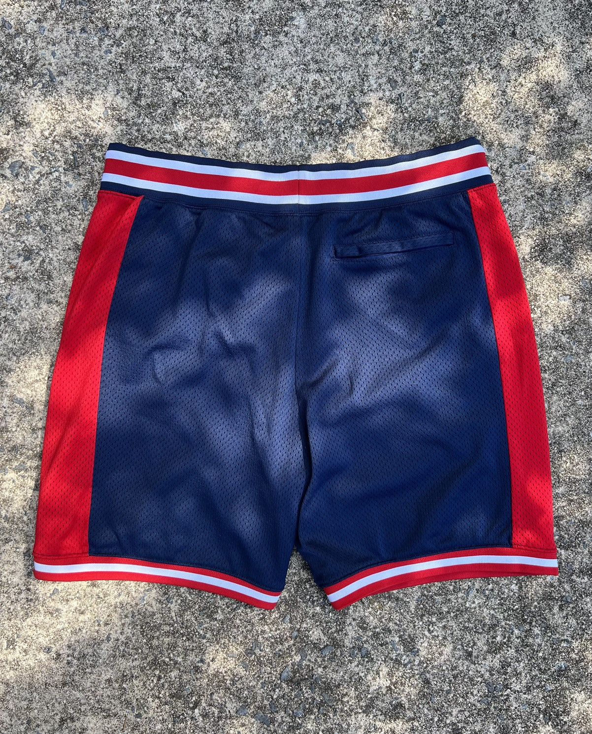 Other Undefeated Mesh Basketball Shorts Navy Red USA Size XL Size US 36 / EU 52 - 2 Thumbnail