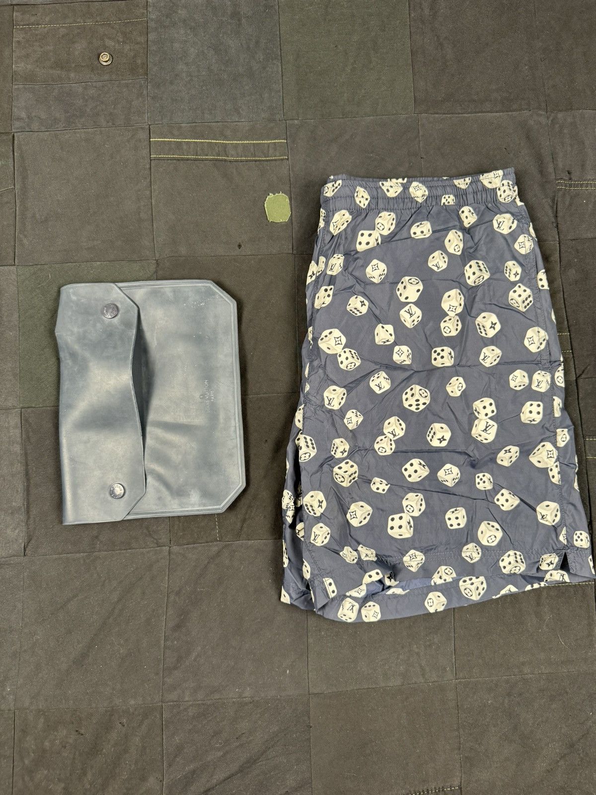 Louis Vuitton Dice Swim Trunks Size US 34 / EU 50 - 5 Thumbnail