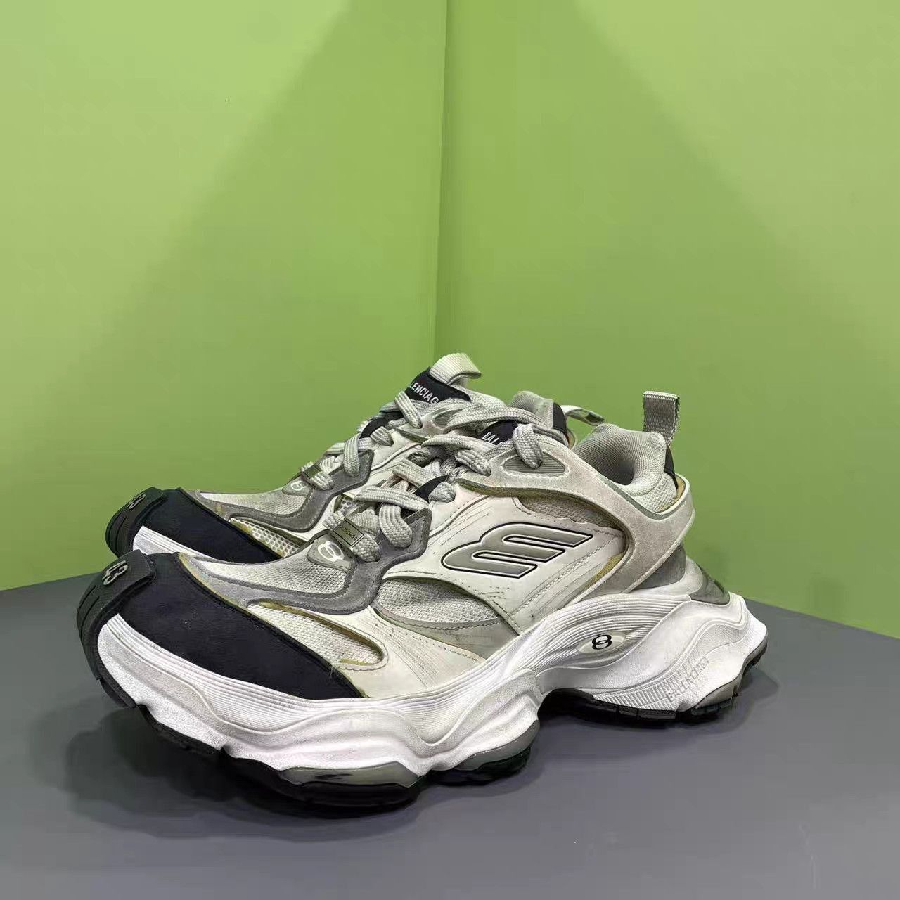 Balenciaga Gray Lowtop Sneakers Size 10 Size US 10 / EU 43 - 1 Thumbnail