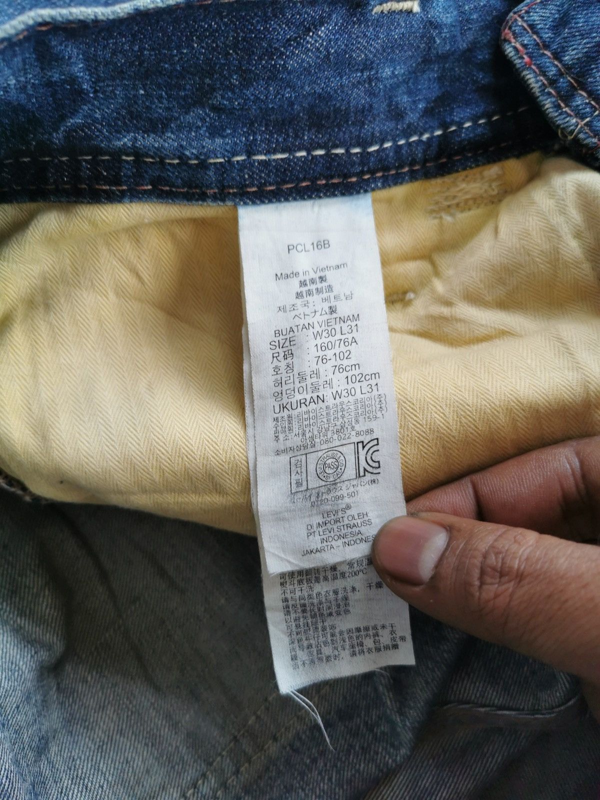Levi's Vintage Levis Distressed Jeans Size 31" - 8 Thumbnail
