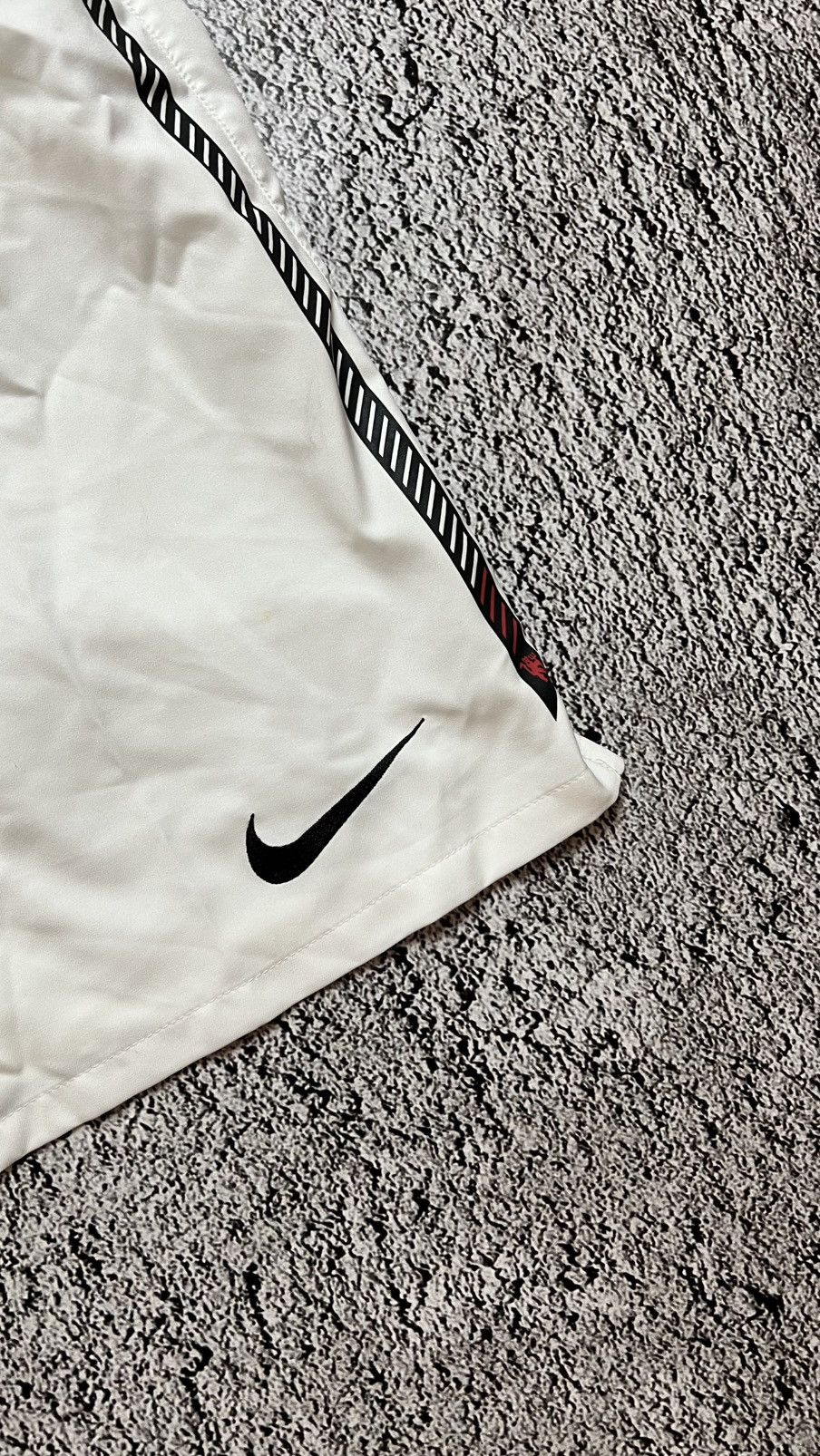 Nike Nike vintage Manchester United shorts Size US 34 / EU 50 - 2 Thumbnail