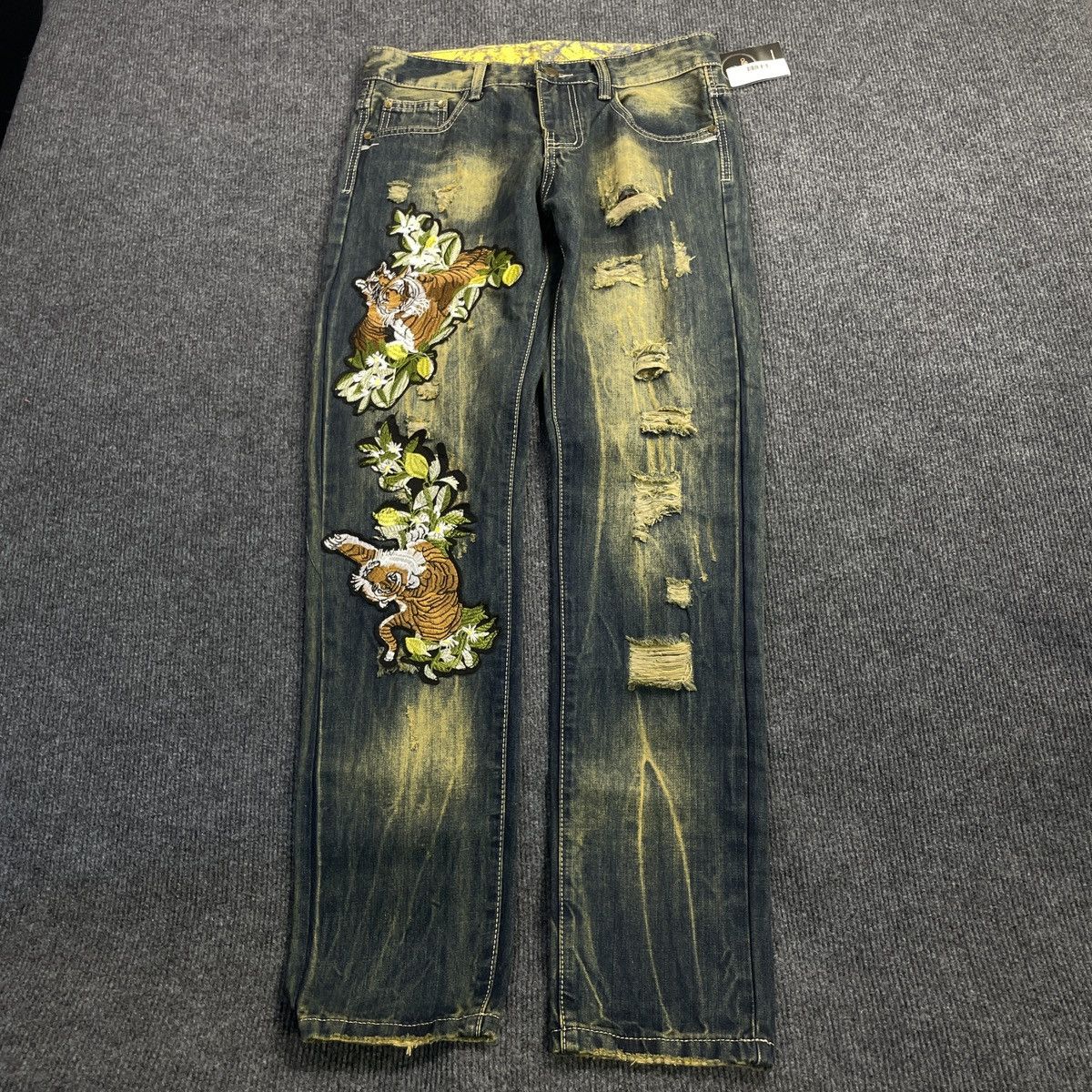 Other SOSOO Jeans Tiger Graphic Patch Size 30x32 Slim Stretch Size US 30 / EU 46 - 1 Thumbnail