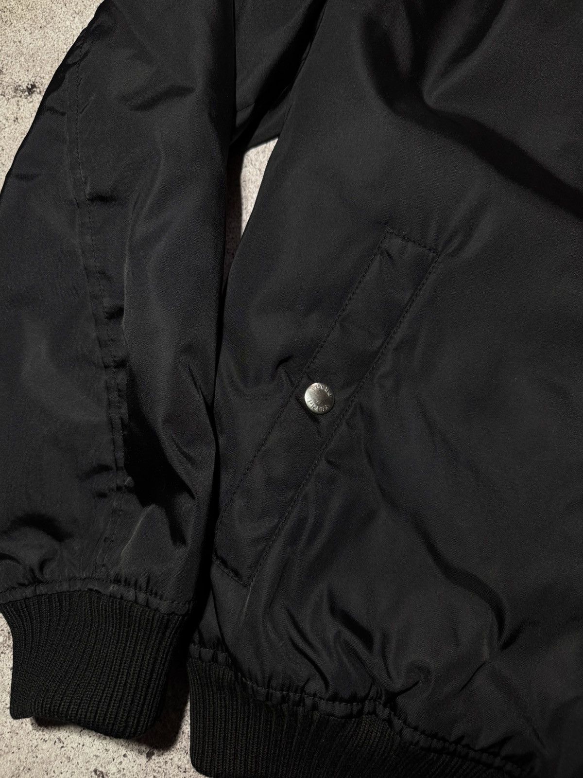 Prada Prada Nylon Bomber Jacket Black Rare Triangle Logo Size US M / EU 48-50 / 2 - 10 Thumbnail