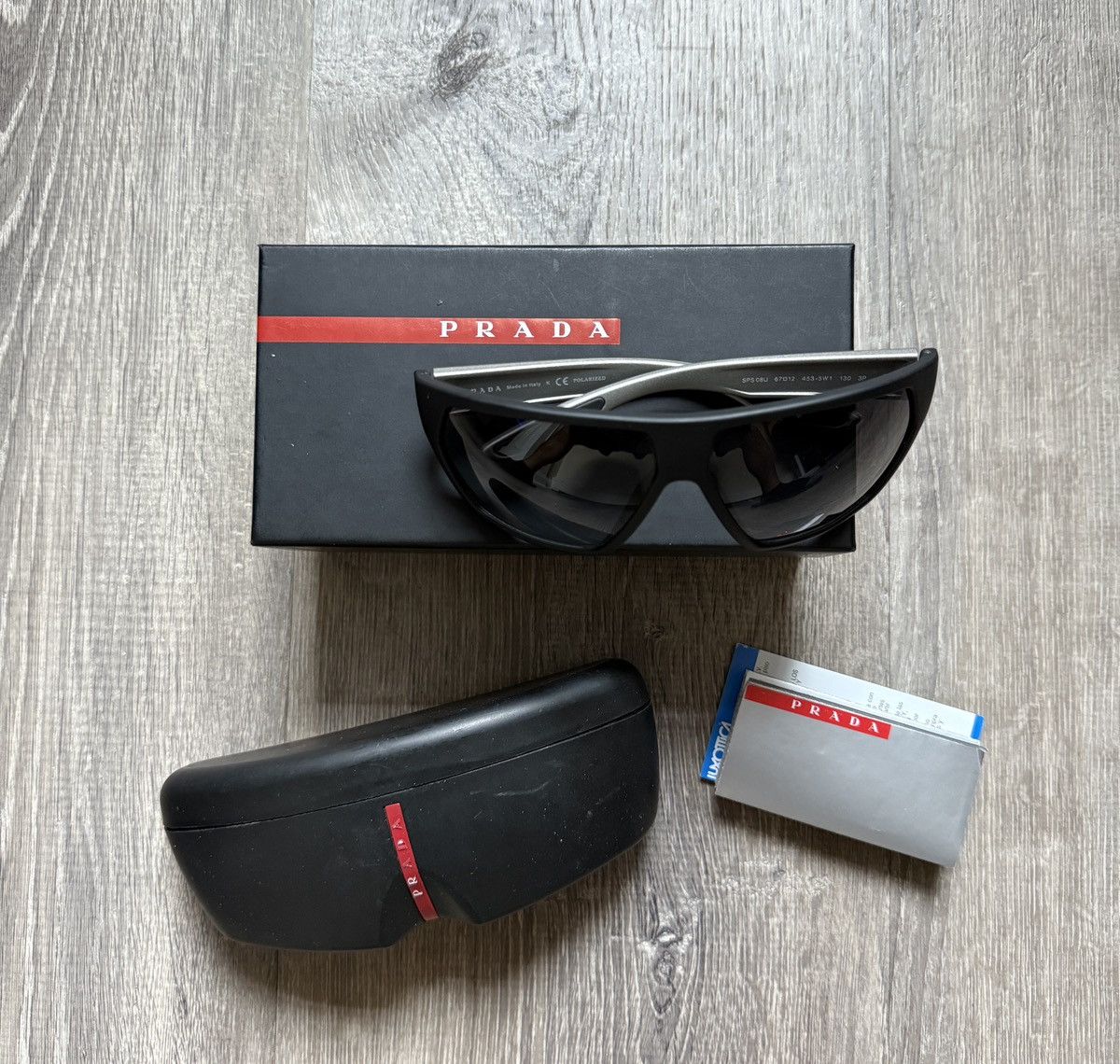 Pre-owned Prada Sunglasses In Black