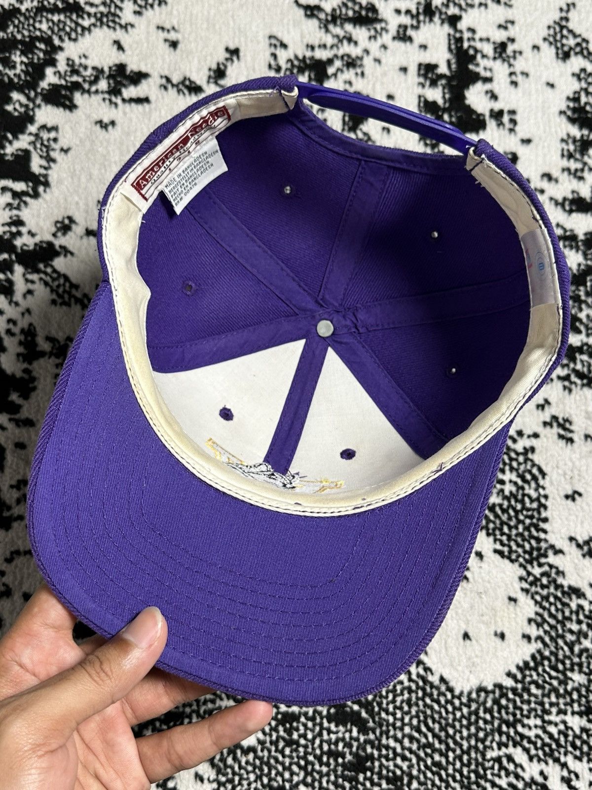 American Needle Washington Huskies NCAA Vintage Hat Size ONE SIZE - 5 Thumbnail